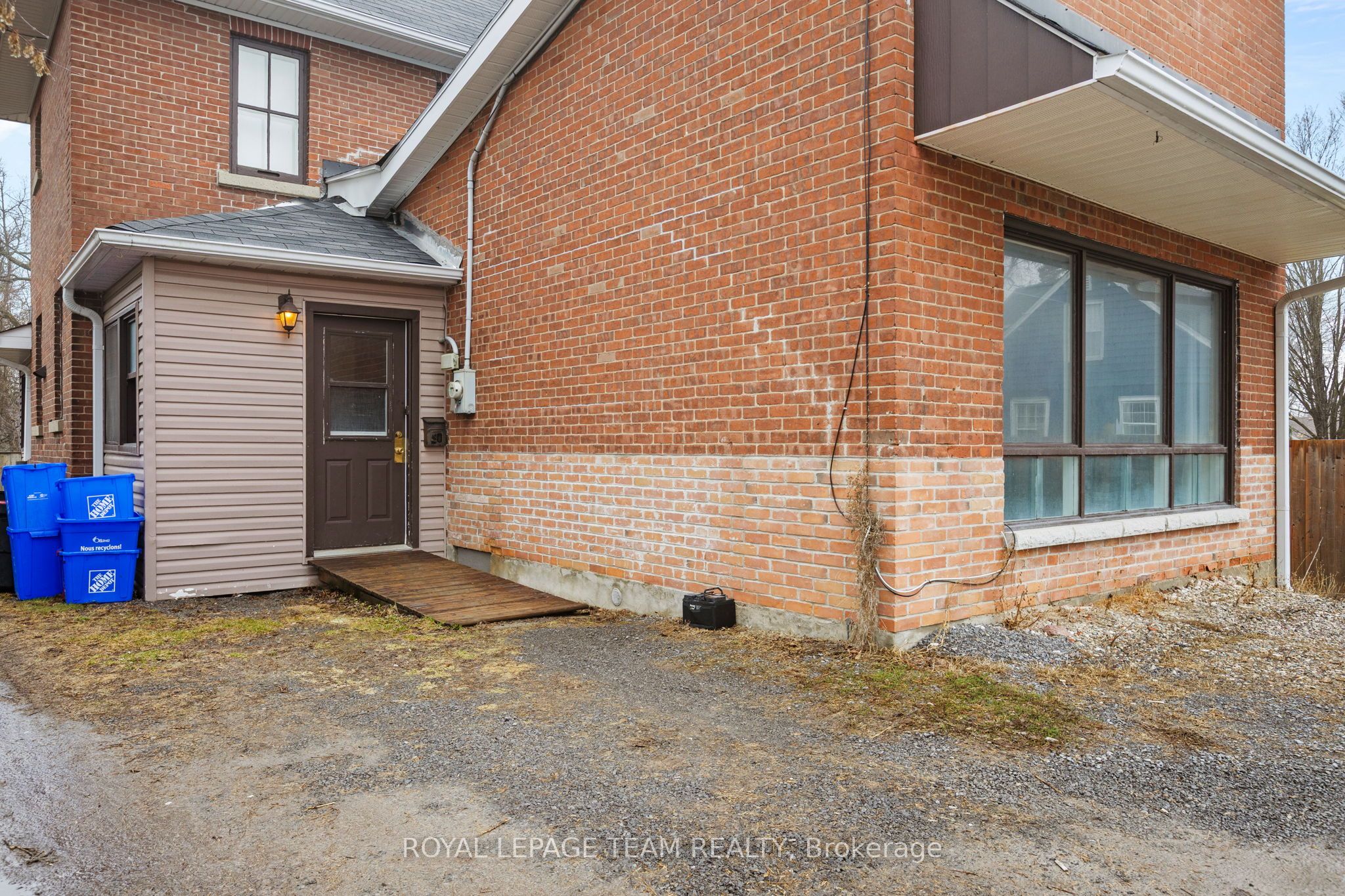 47 Daniel Street S, Arnprior, ON K7S 2L5 photo 3