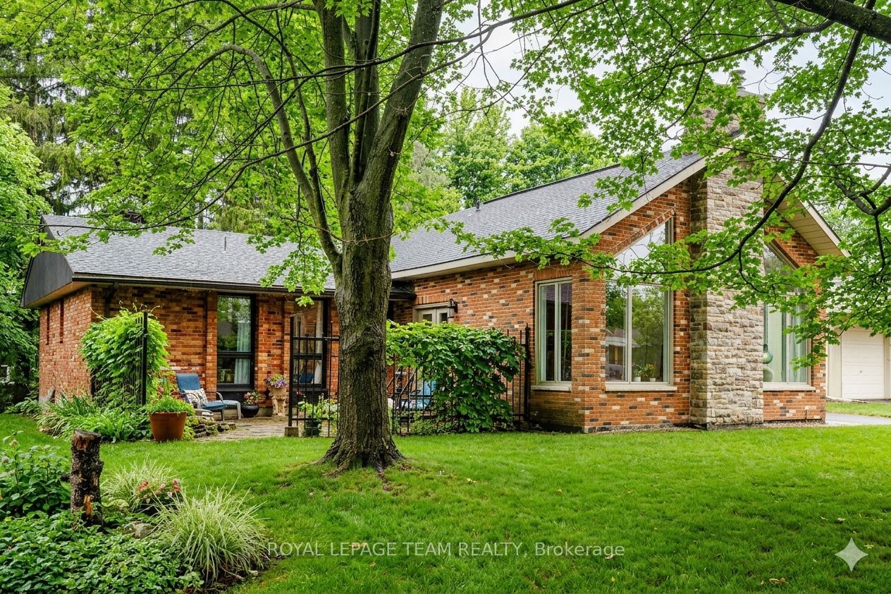 33 Rutherford Crescent, Kanata, ON K2K 1N1 photo 3