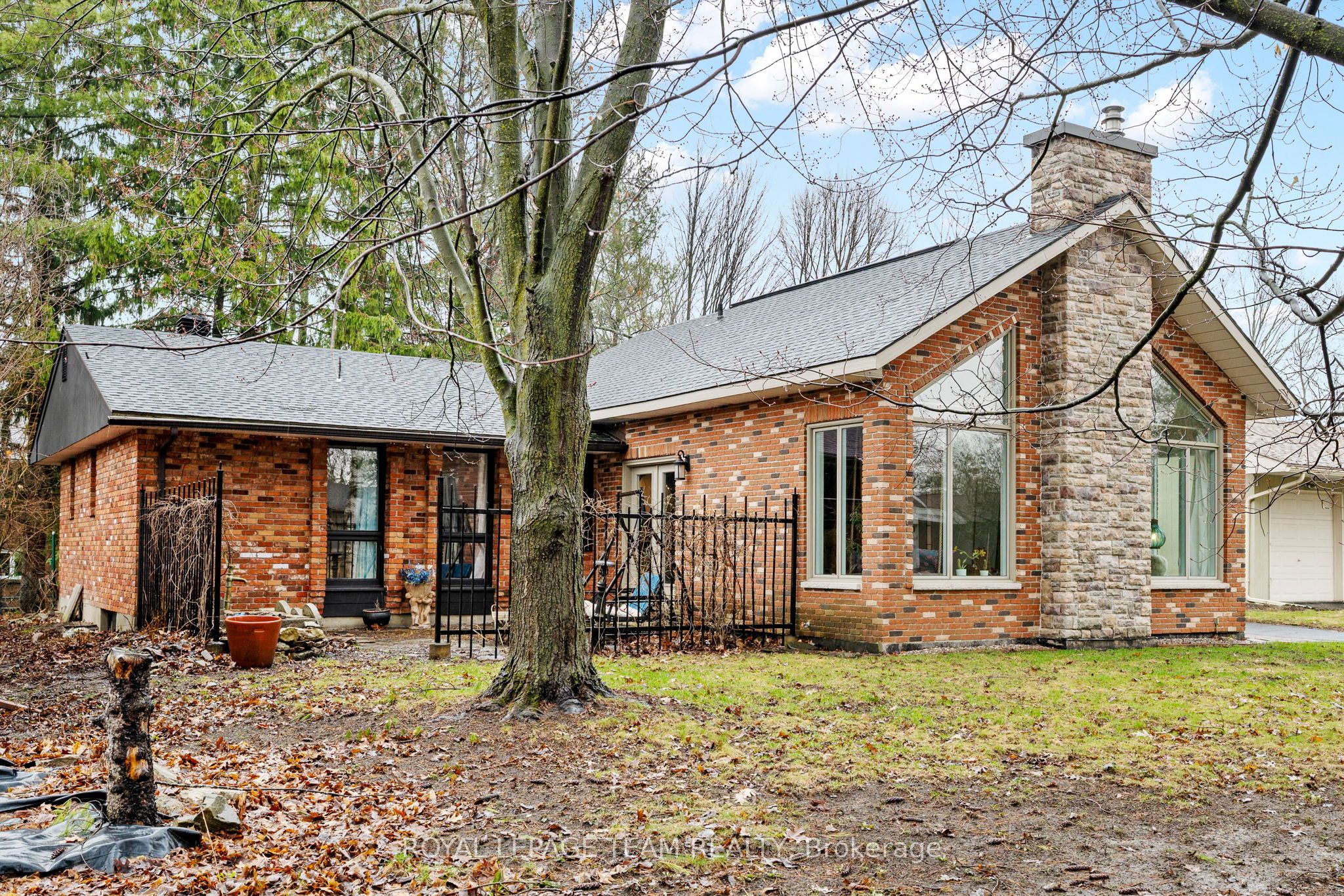 33 Rutherford Crescent, Kanata, ON K2K 1N1 photo 5