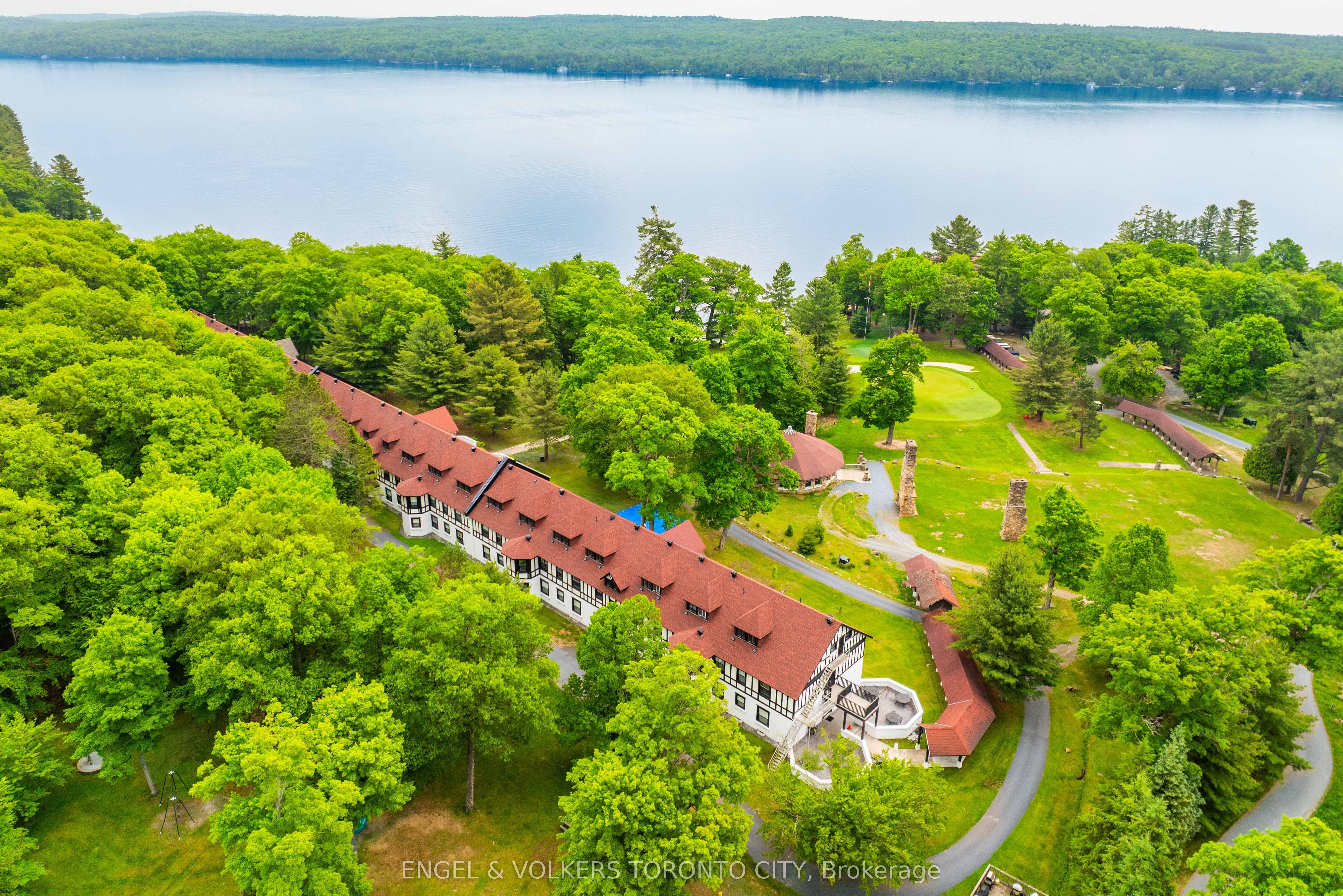 12 Bigwin Island 319, Lake of Bays, ON P0B 1A0 photo 3