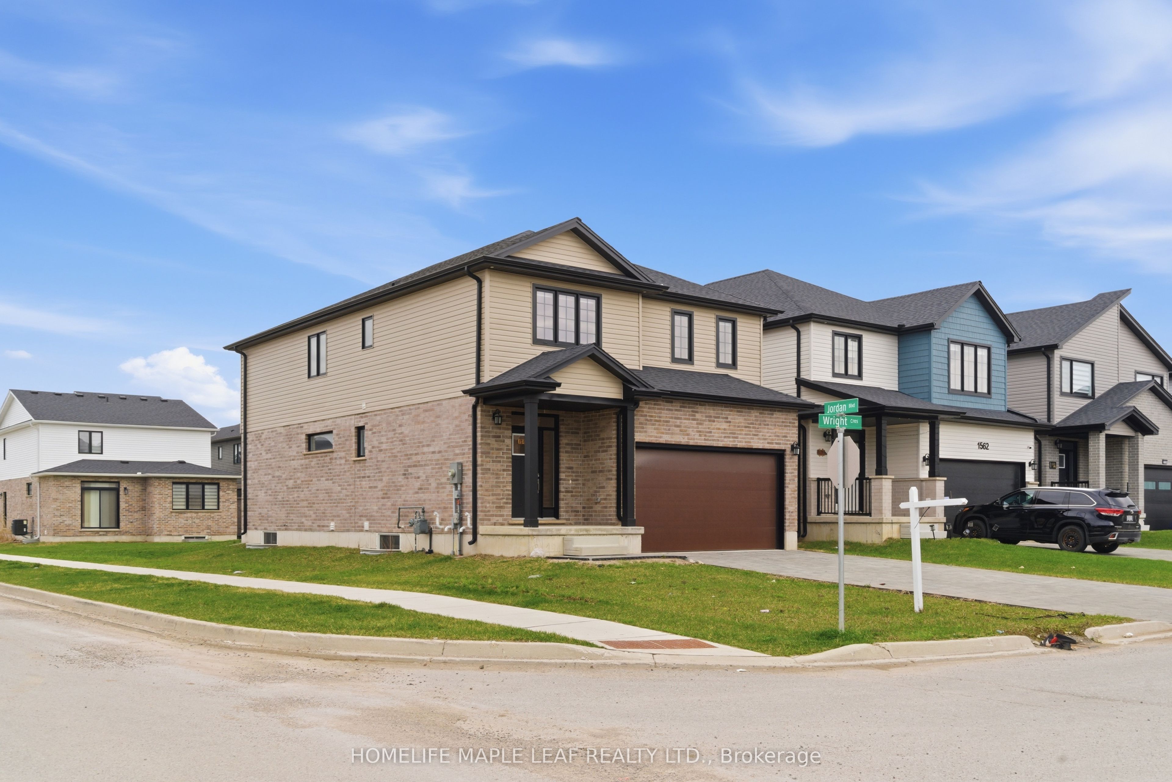 1566 Wright Crescent, London North, ON N6G 3R6 photo 3