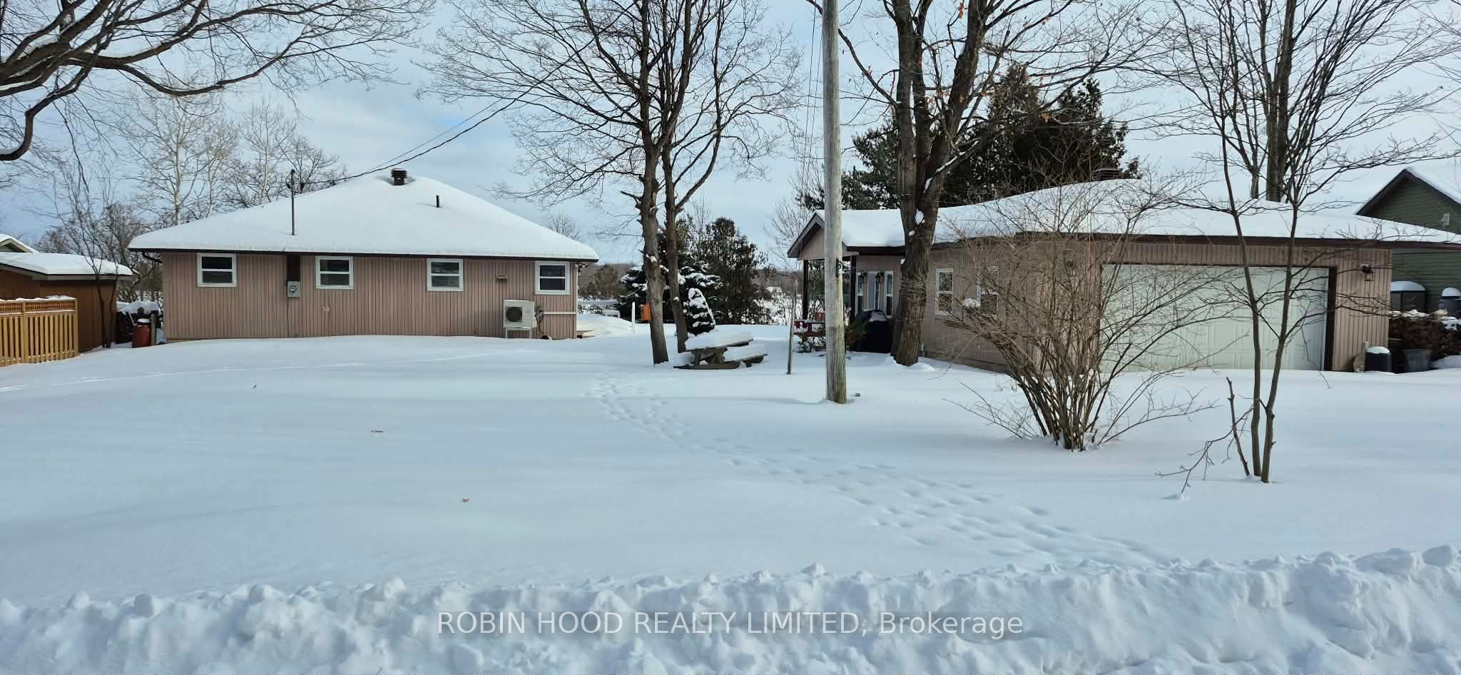 211 Mcbride Point Drive, Rideau Lakes, ON K0G 1X0 photo 5