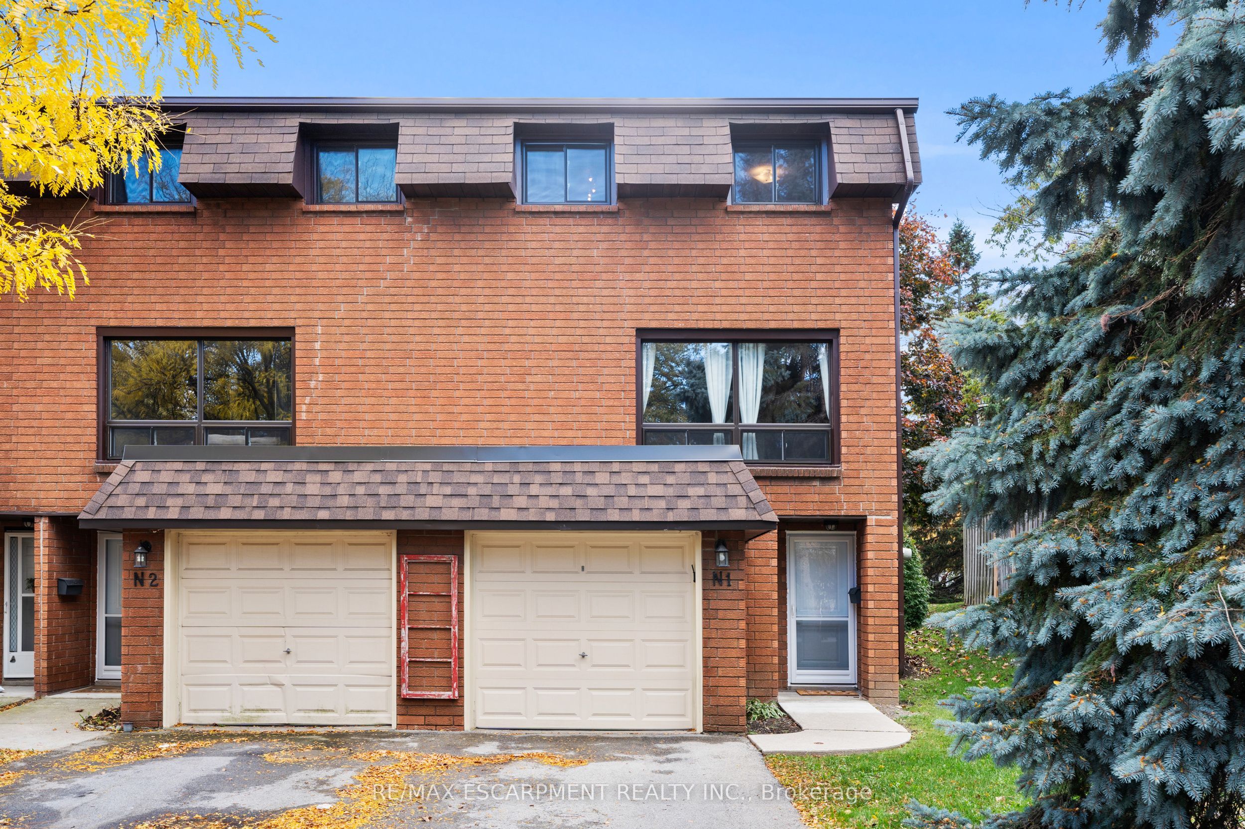 444 Stone Church Road W N1, Hamilton, ON L9B 1R1 photo 3