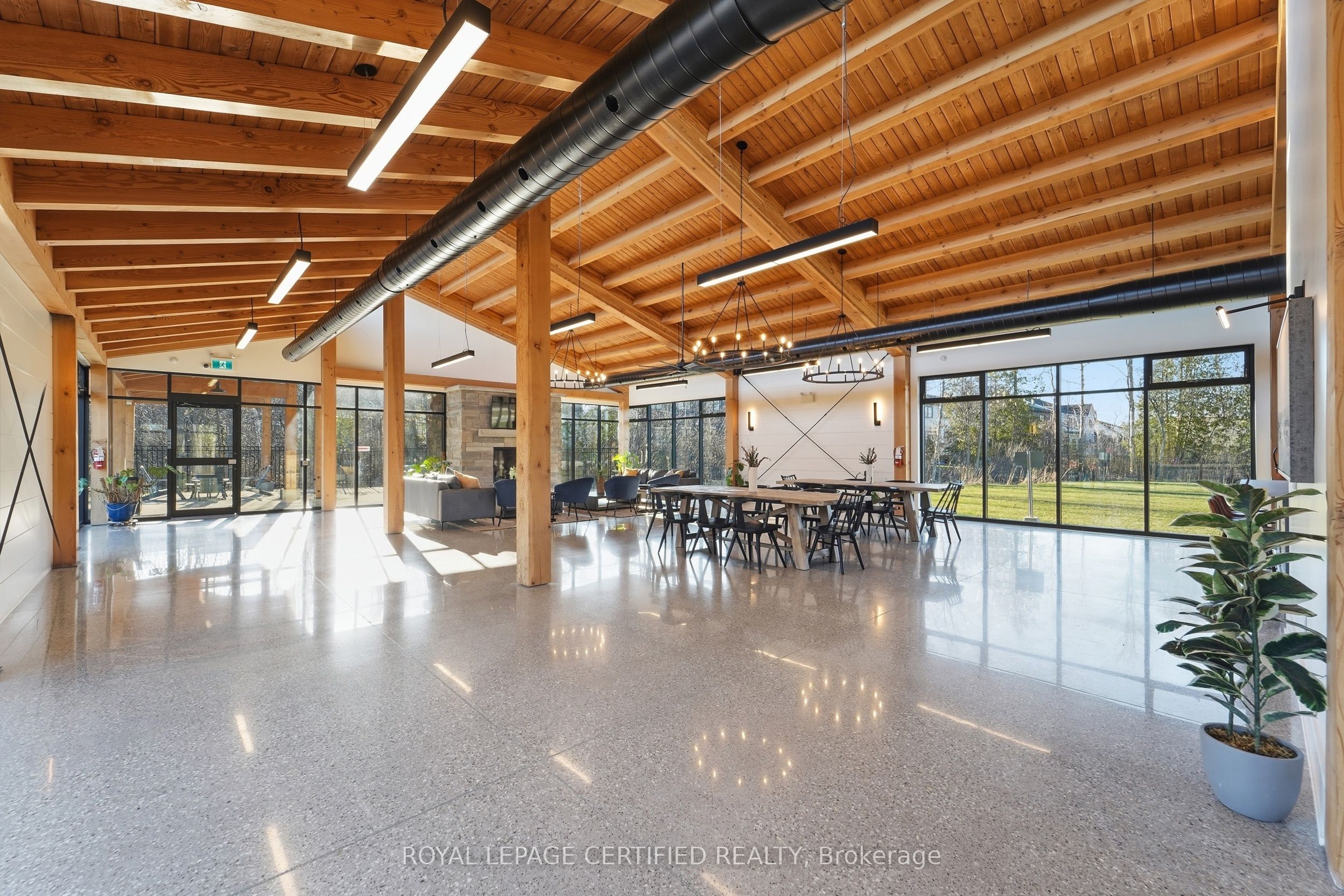 146 Sycamore Street, Blue Mountains, ON L9Y 4E4 photo 3