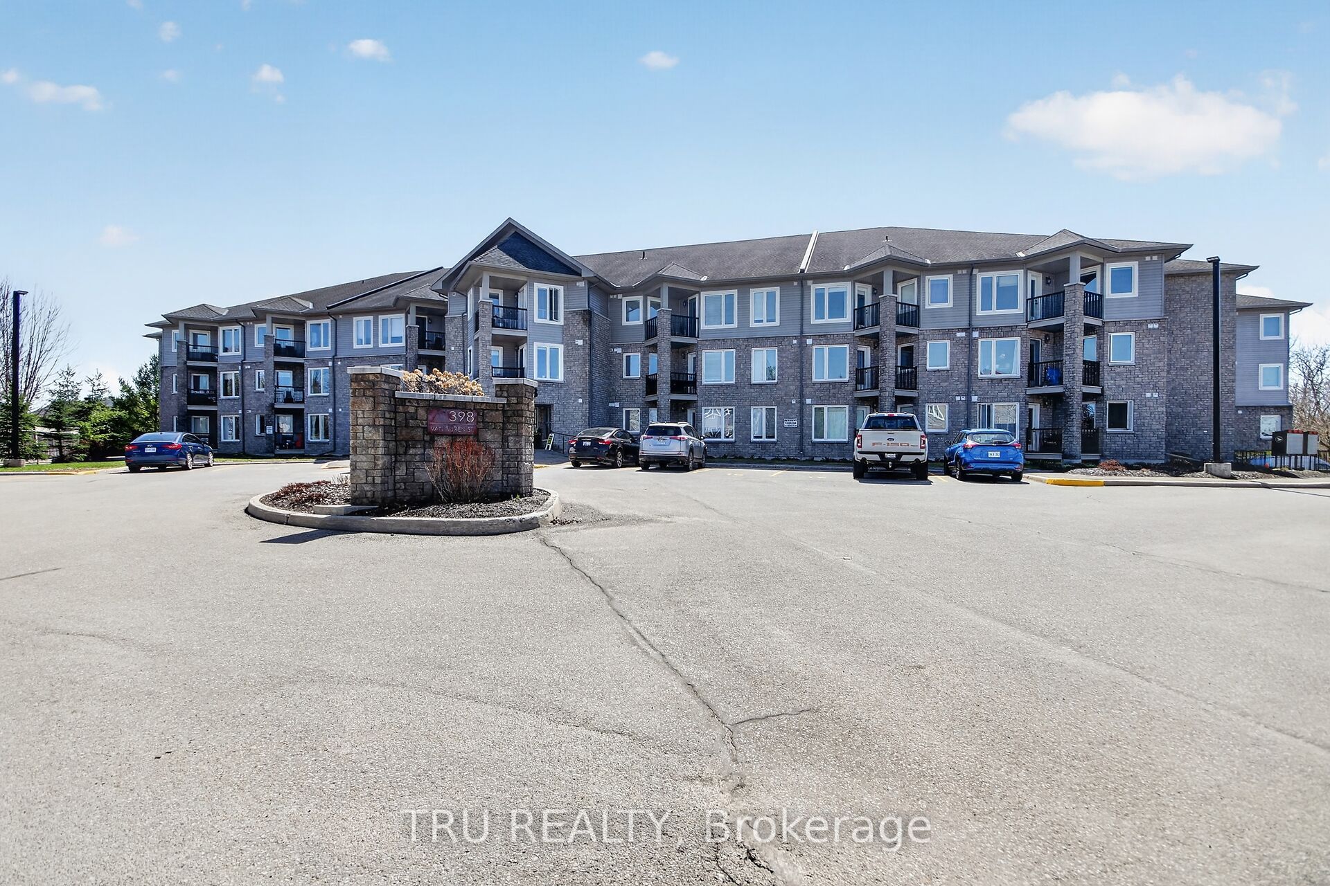 398 Van Buren Street 113, North Grenville, ON K0G 1J0