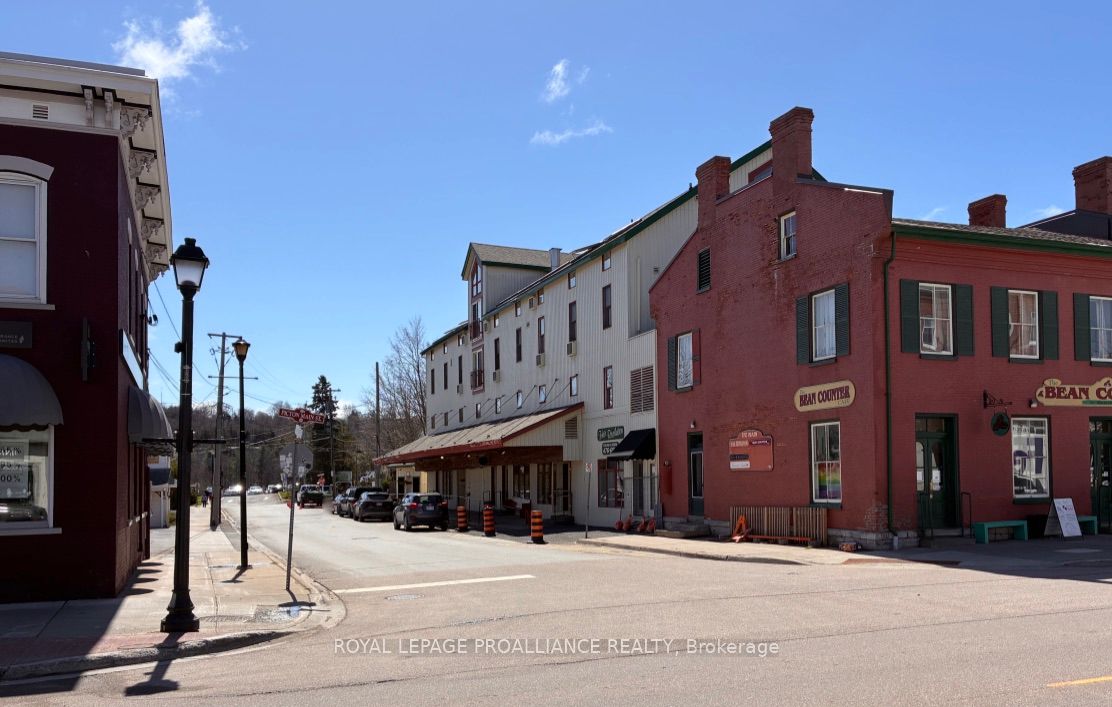 172 Main Street 303, Prince Edward County, ON K0K 2T0 photo 2