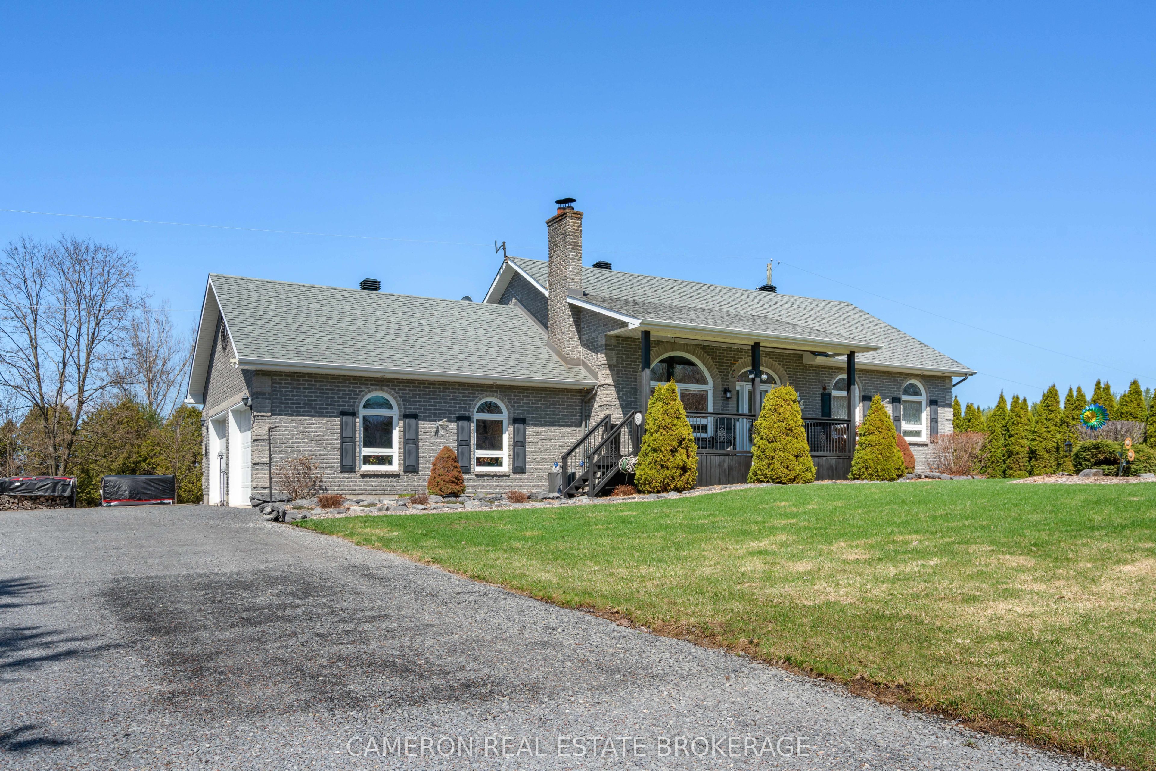 17597 Cameron Road, South Stormont, ON K0C 2A0 photo 3