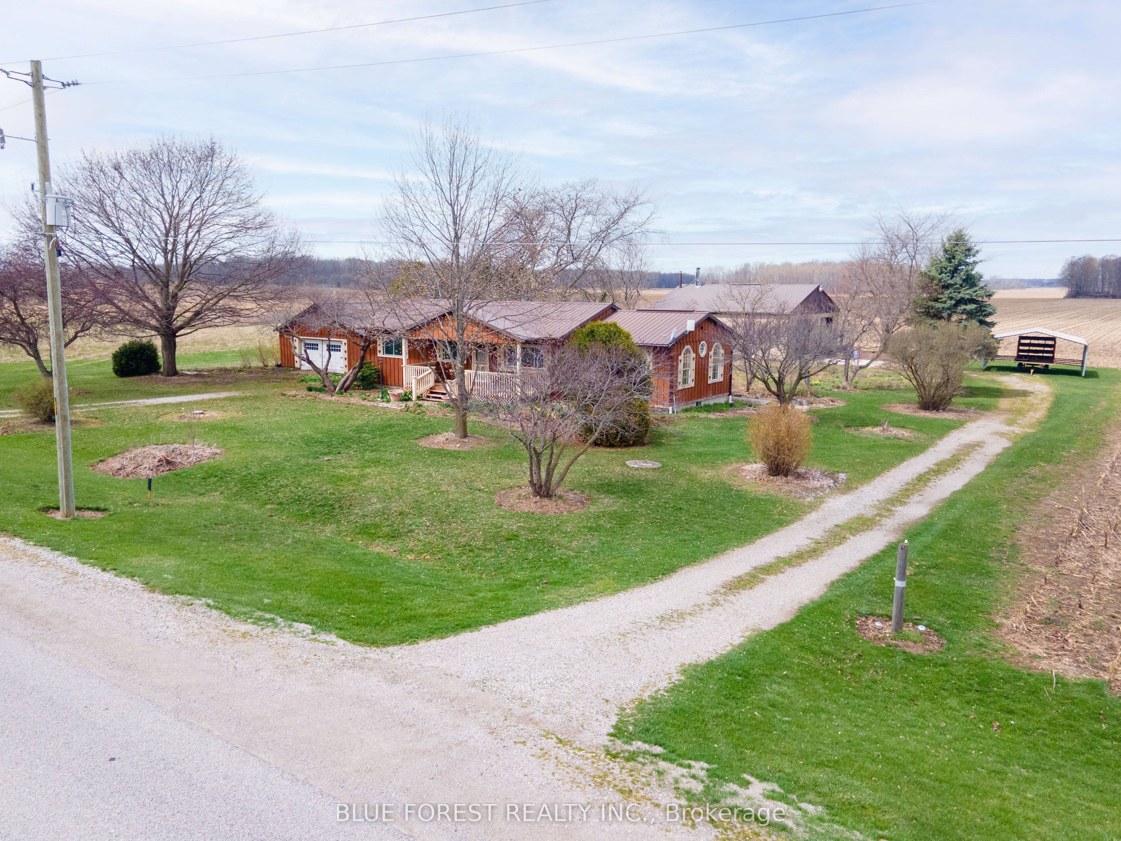 21698 Johnston Line, West Elgin, ON N0L 2N0