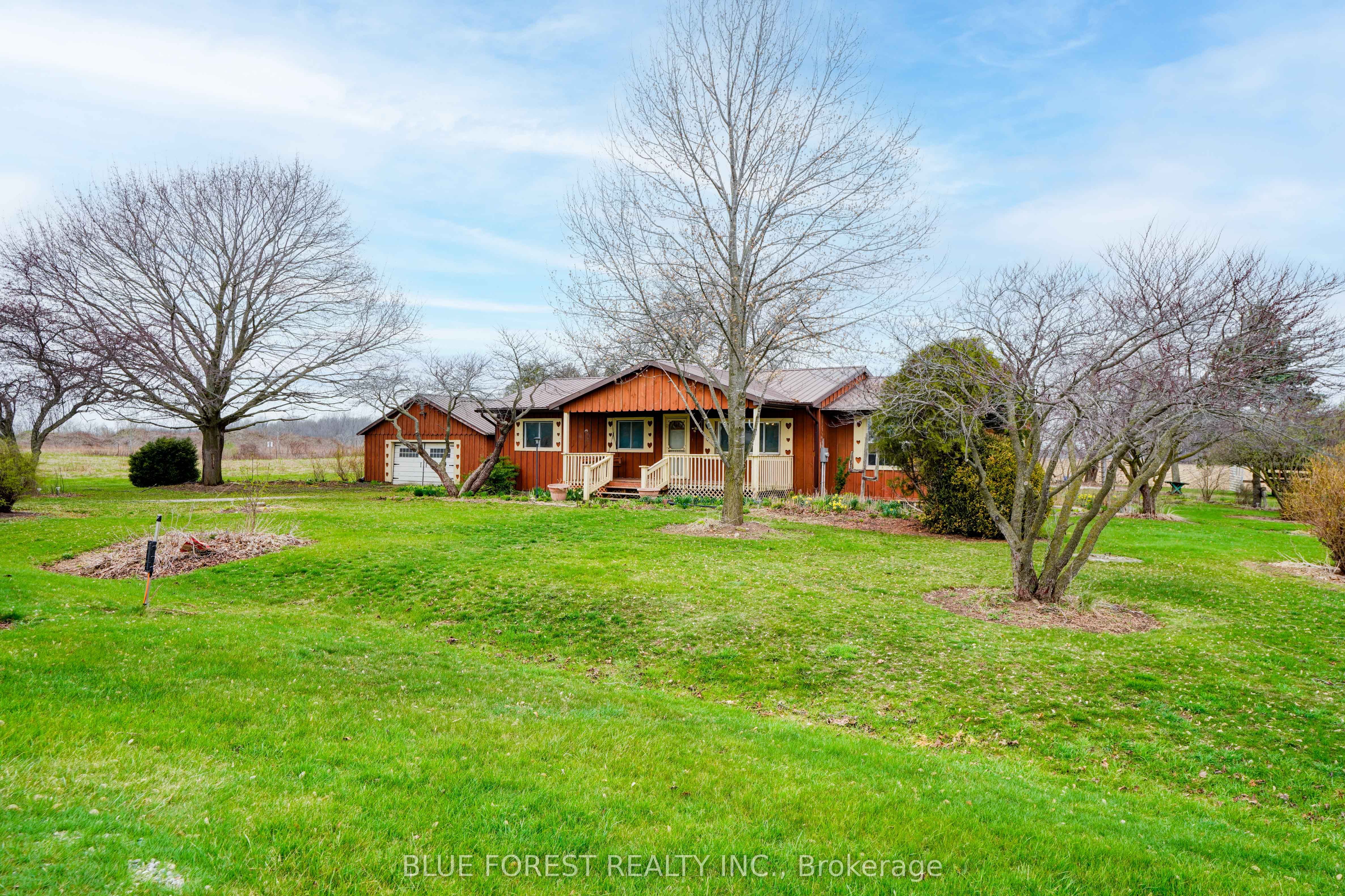 21698 Johnston Line, West Elgin, ON N0L 2N0 photo 3