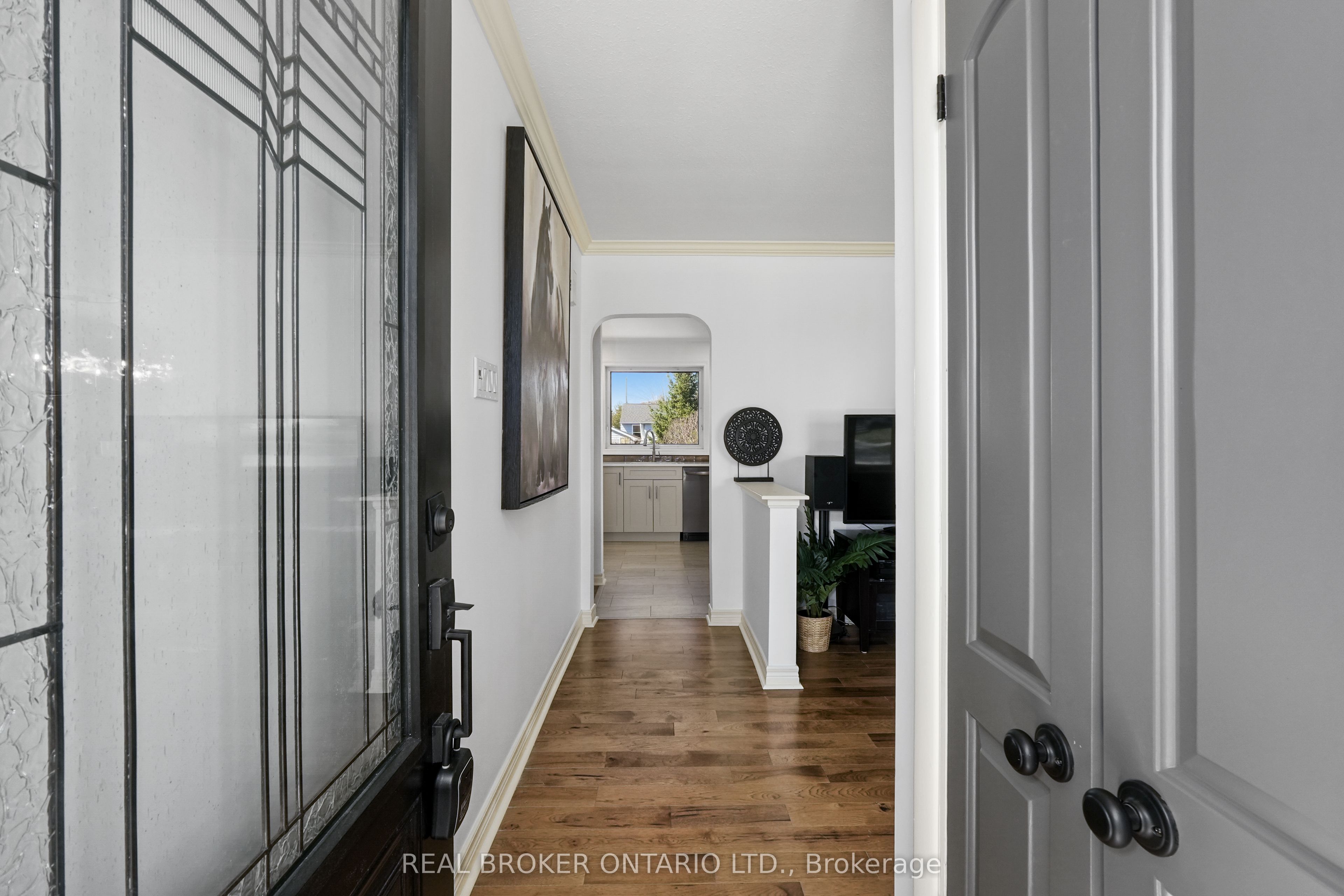 121 Goodfellow Road E, Peterborough, ON K9J 5W9 photo 4