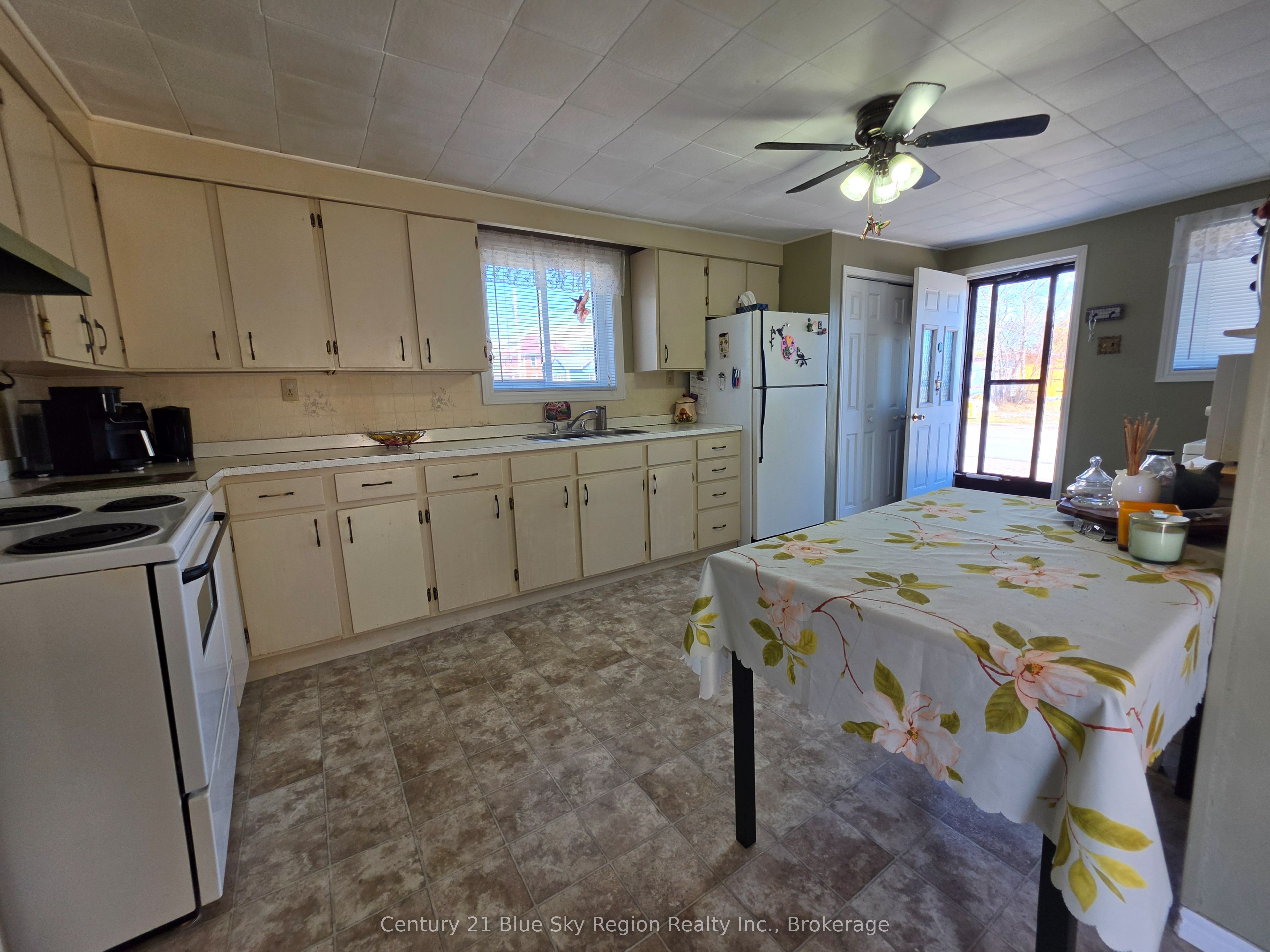 19 Gingras Avenue, West Nipissing, ON P0H 2M0 photo 4