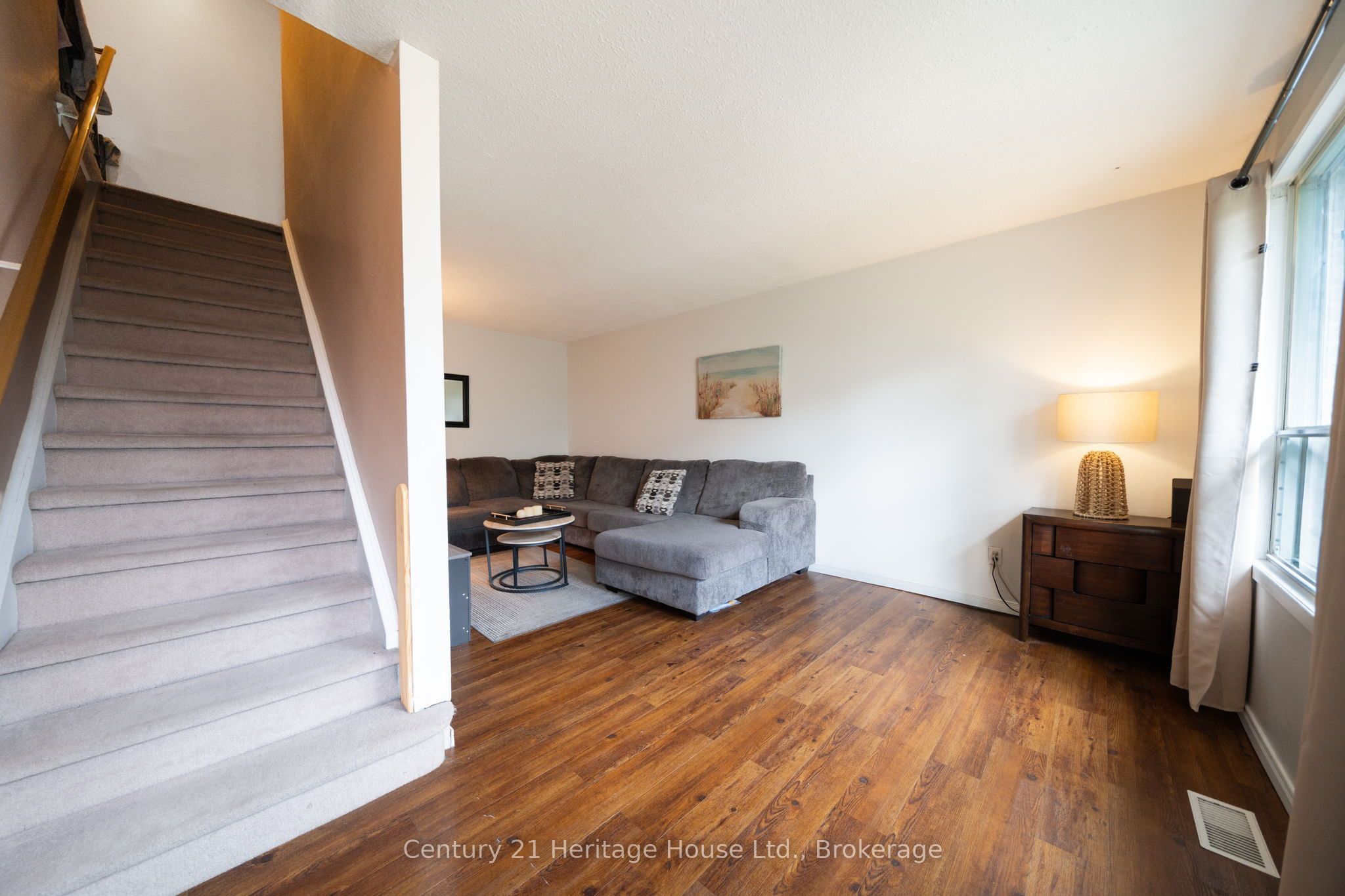 391 Pioneer Drive 4, Kitchener, ON N2P 1L8 photo 5