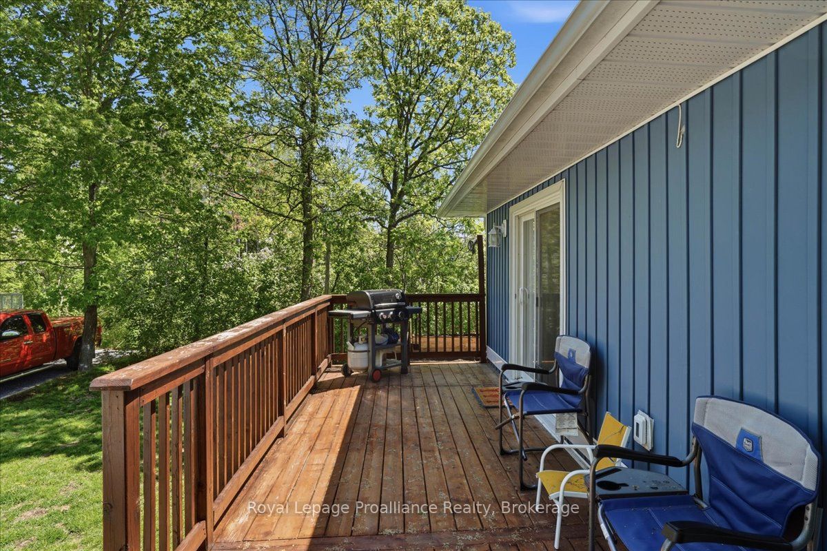 735 Shannon Road, Tyendinaga, ON K0K 2V0 photo 2