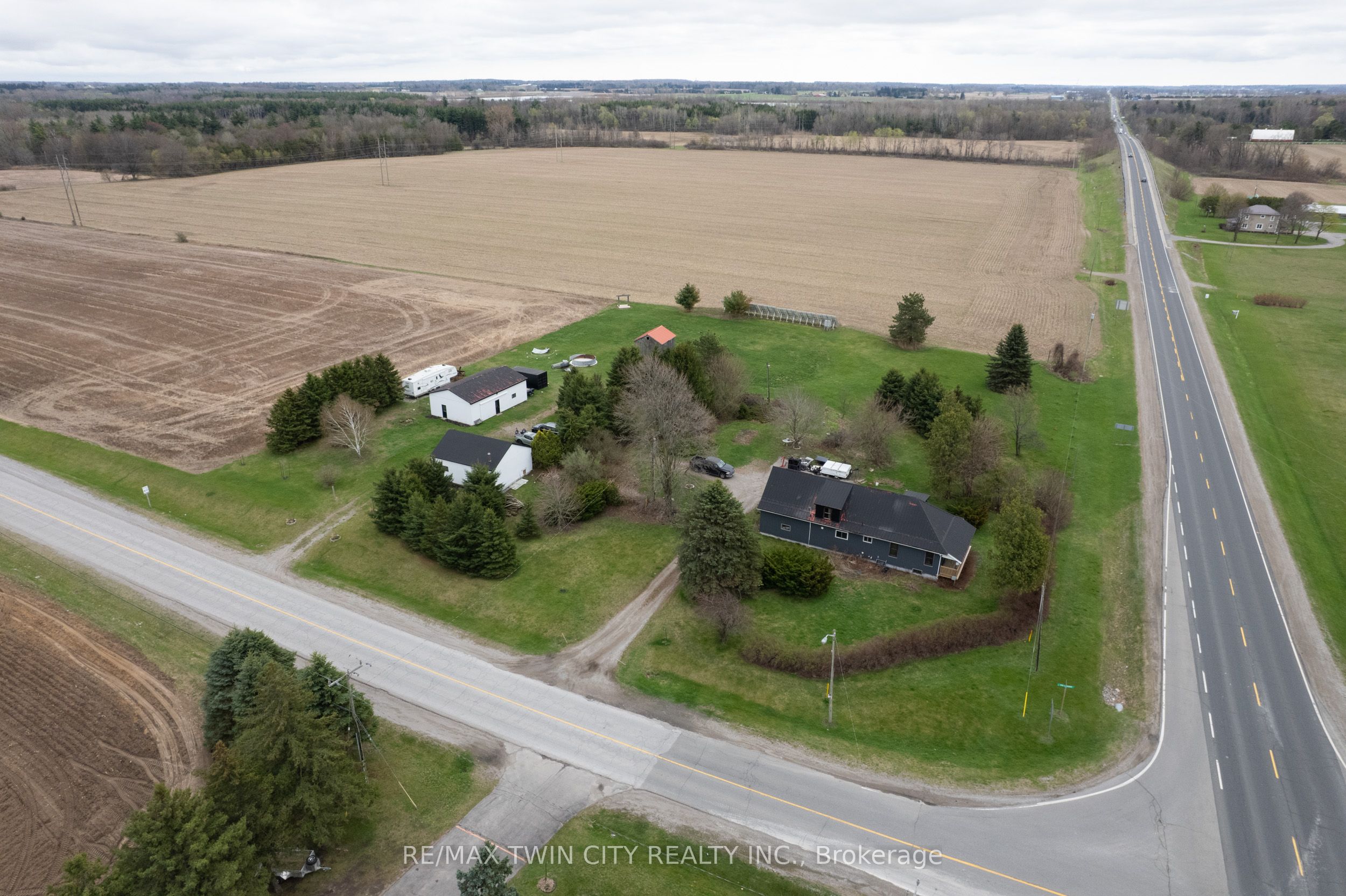 8 CONC. 8 TOWNSEND, Norfolk, ON N0E 1Y0 photo 4