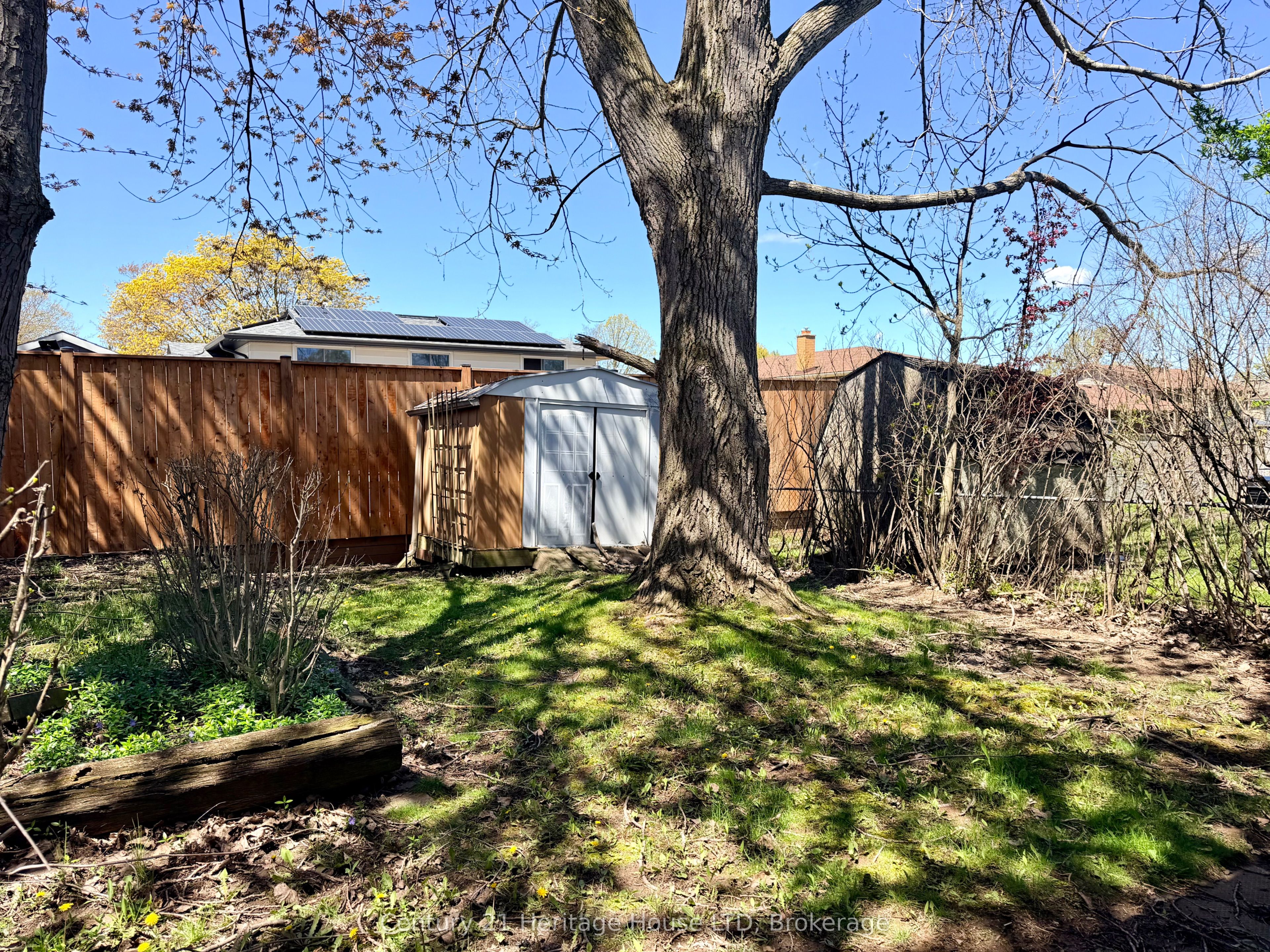 387 First Avenue, Welland, ON L3C 5R3 photo 3