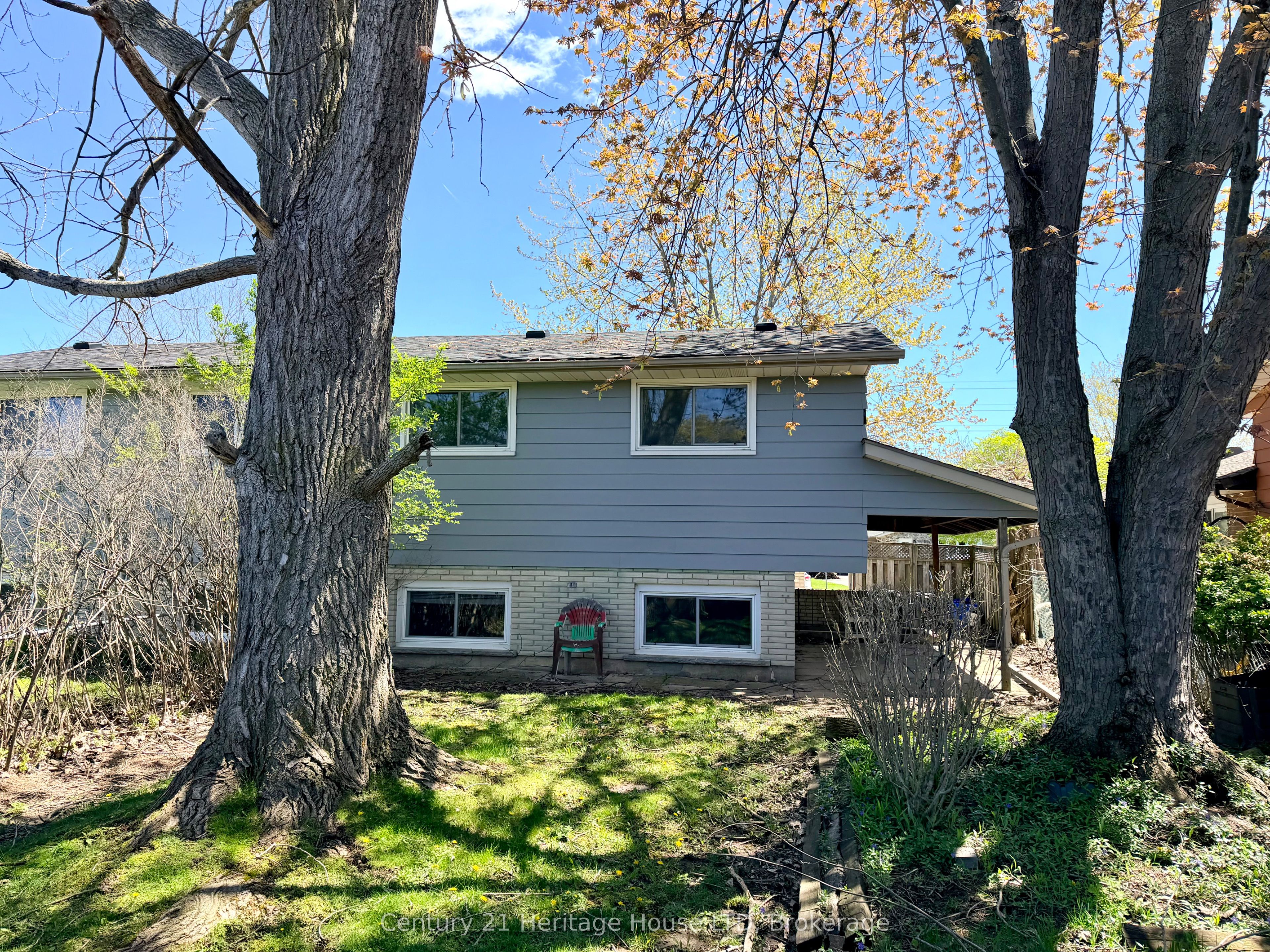 387 First Avenue, Welland, ON L3C 5R3 photo 4