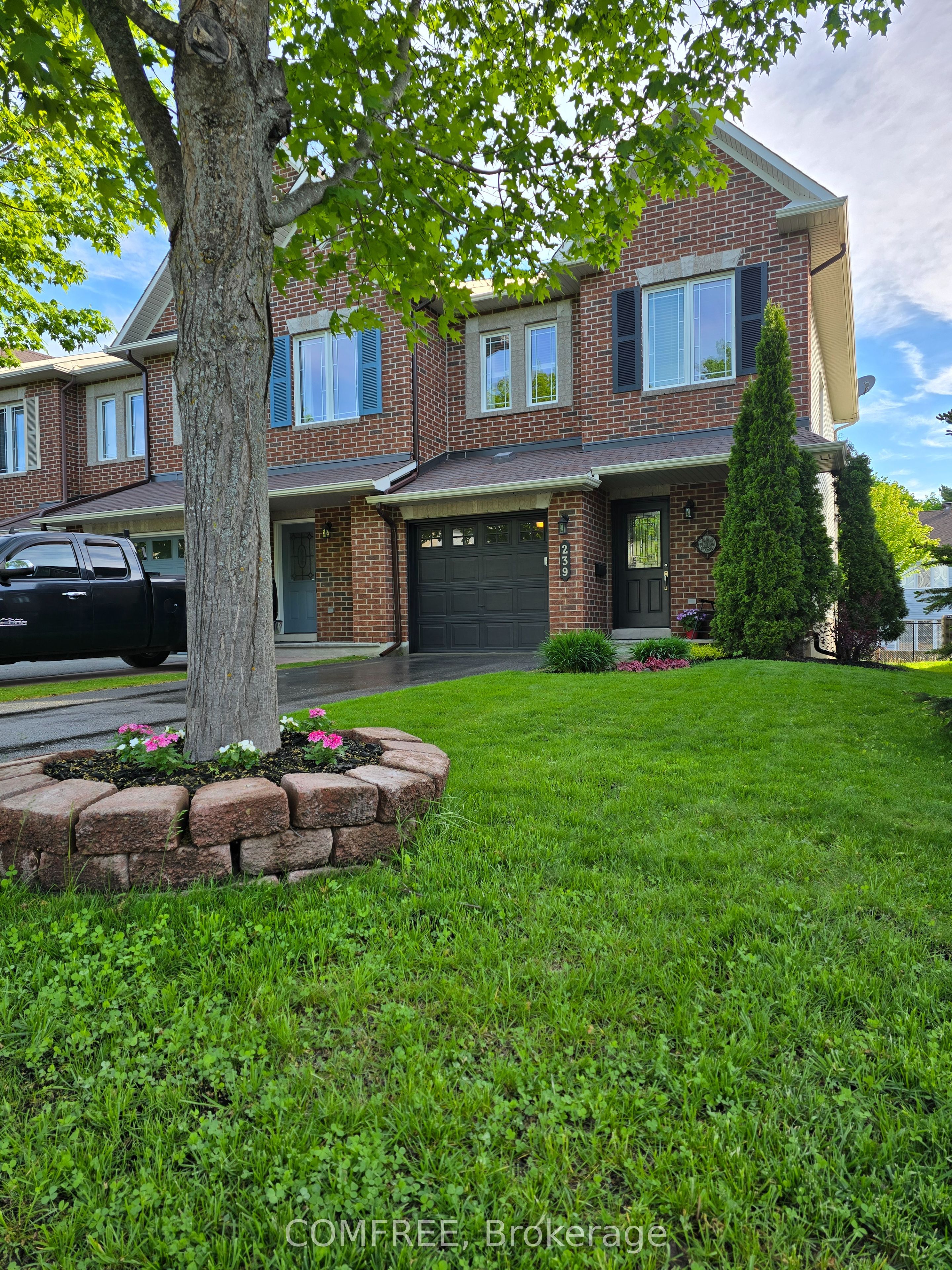 239 Hunterbrook Street, Kanata, ON K2K 0E5 photo 3
