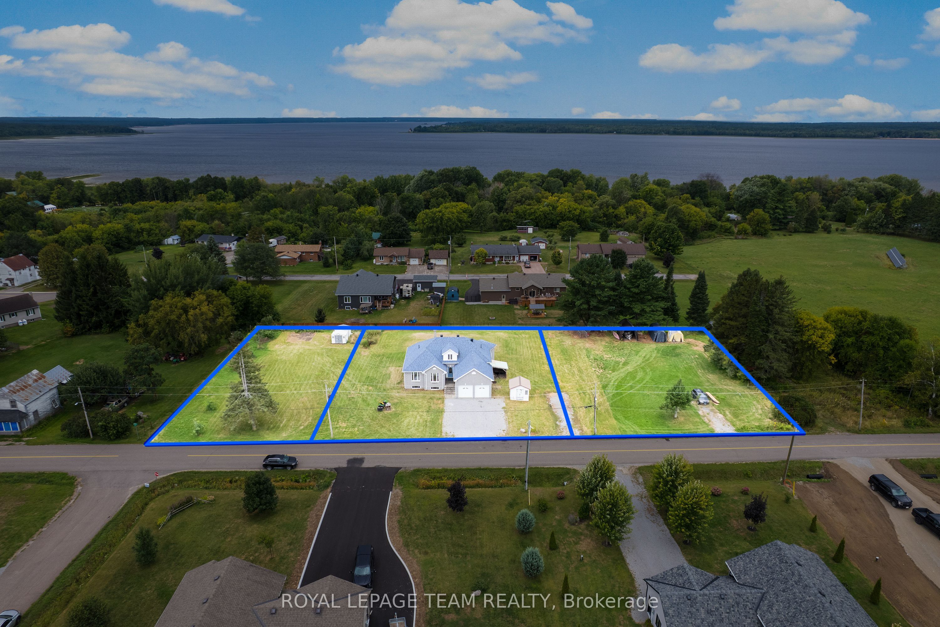 37 Rapid Road, Whitewater Region, ON K0J 2L0 photo 3