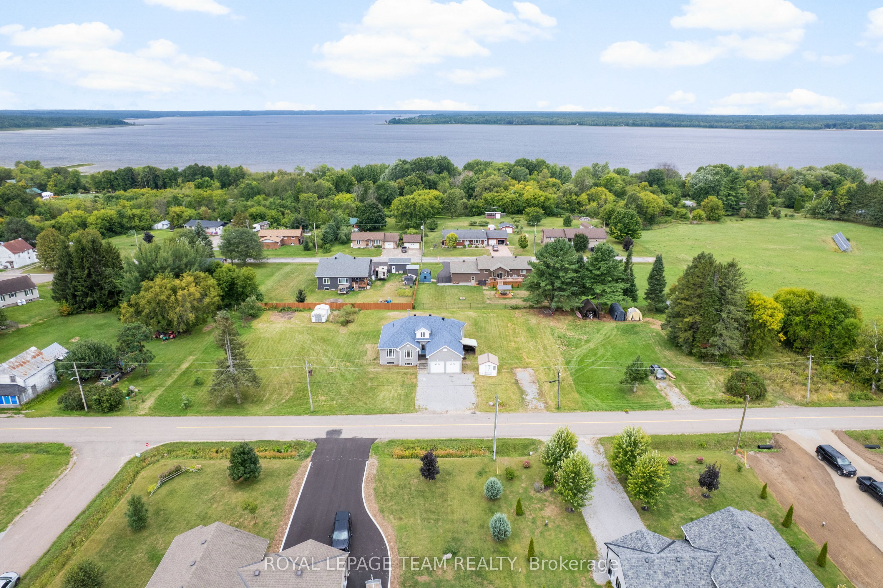 37 Rapid Road, Whitewater Region, ON K0J 2L0 photo 5