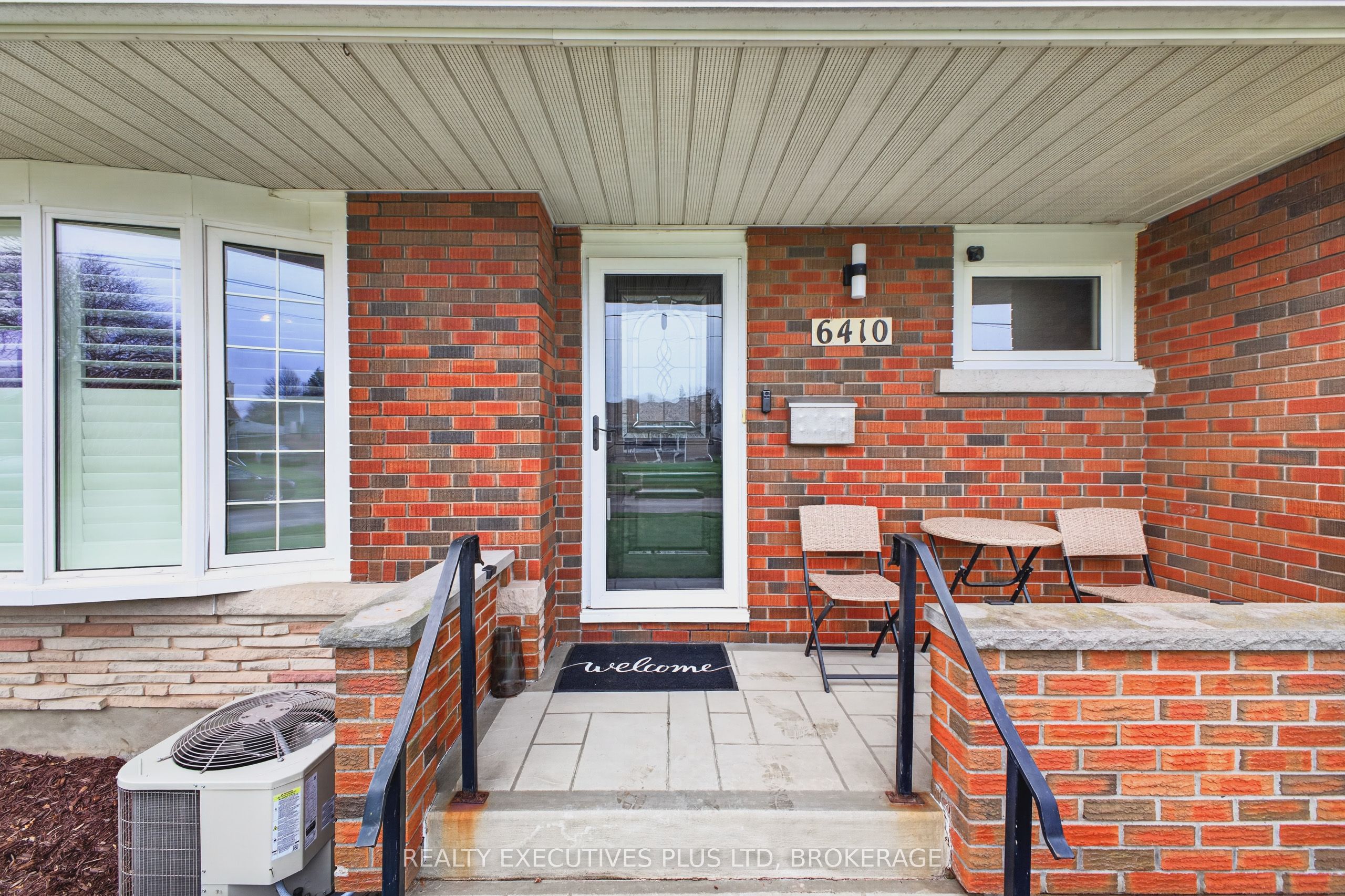 6410 Sherwood Road, Niagara Falls, ON L2E 5M1 photo 2