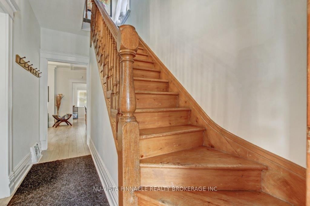 9 Sycamore Street, London East, ON N5Z 1K6 photo 3