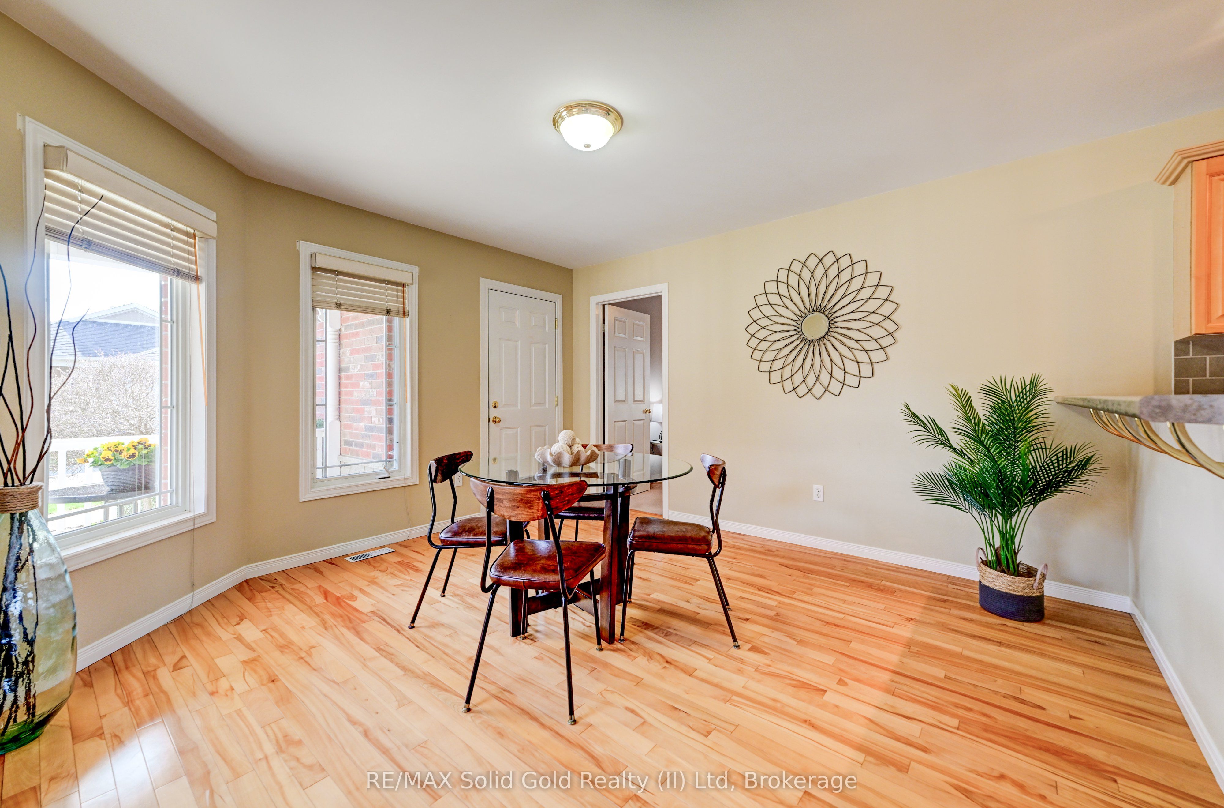 1662 Erbs Road 8, Wilmot, ON N0B 2L0 photo 3