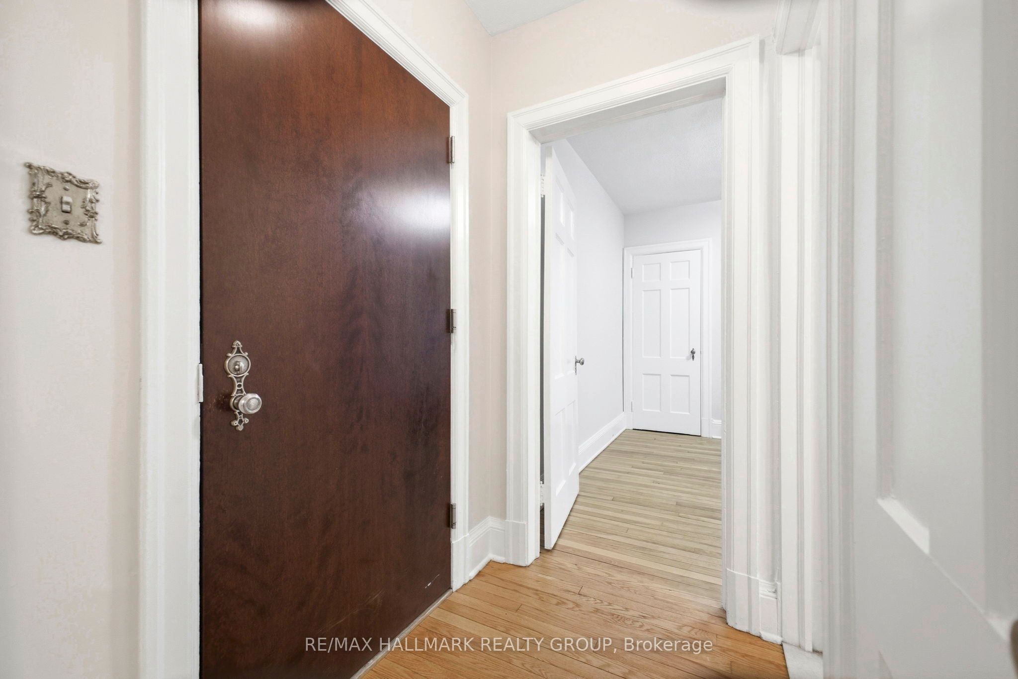 260 Metcalfe Street 1C, Ottawa Centre, ON K2P 1R6 photo 5