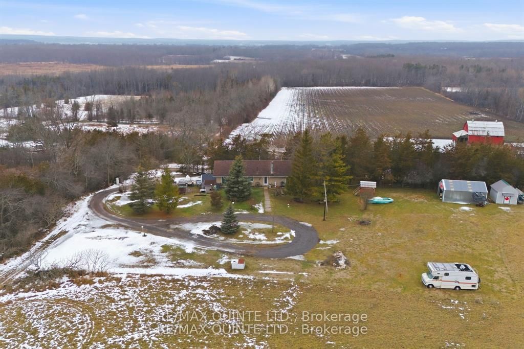 1809 Victoria Road, Prince Edward County, ON K0K 1L0 photo 2