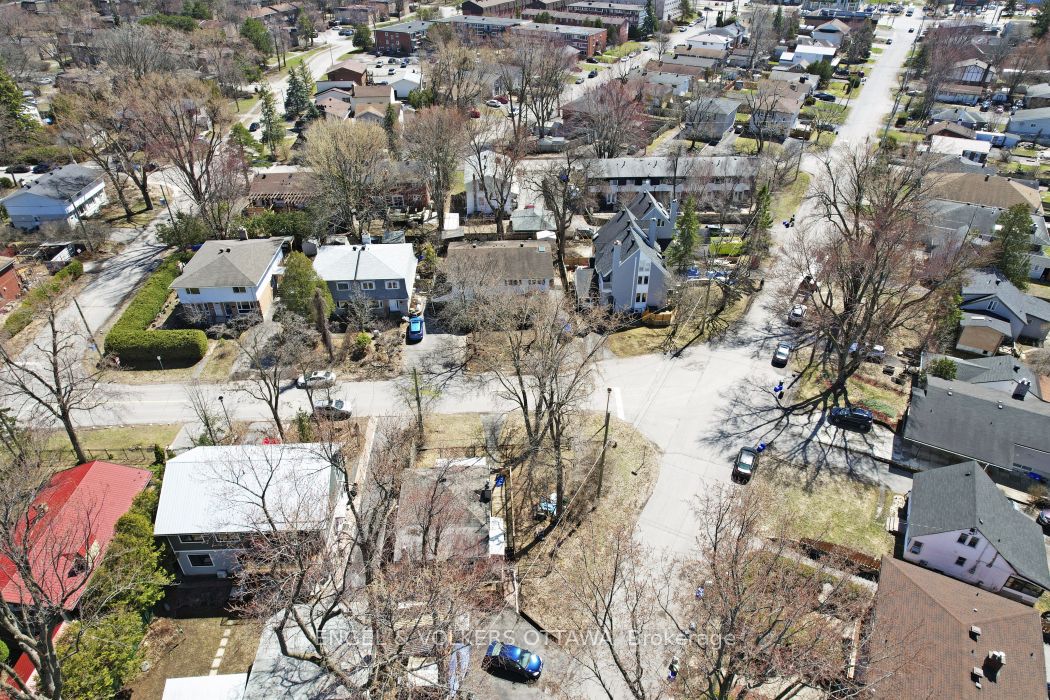72 Scrivens Street, Britannia - Lincoln Heights and Area, ON K2B 6H1 photo 5