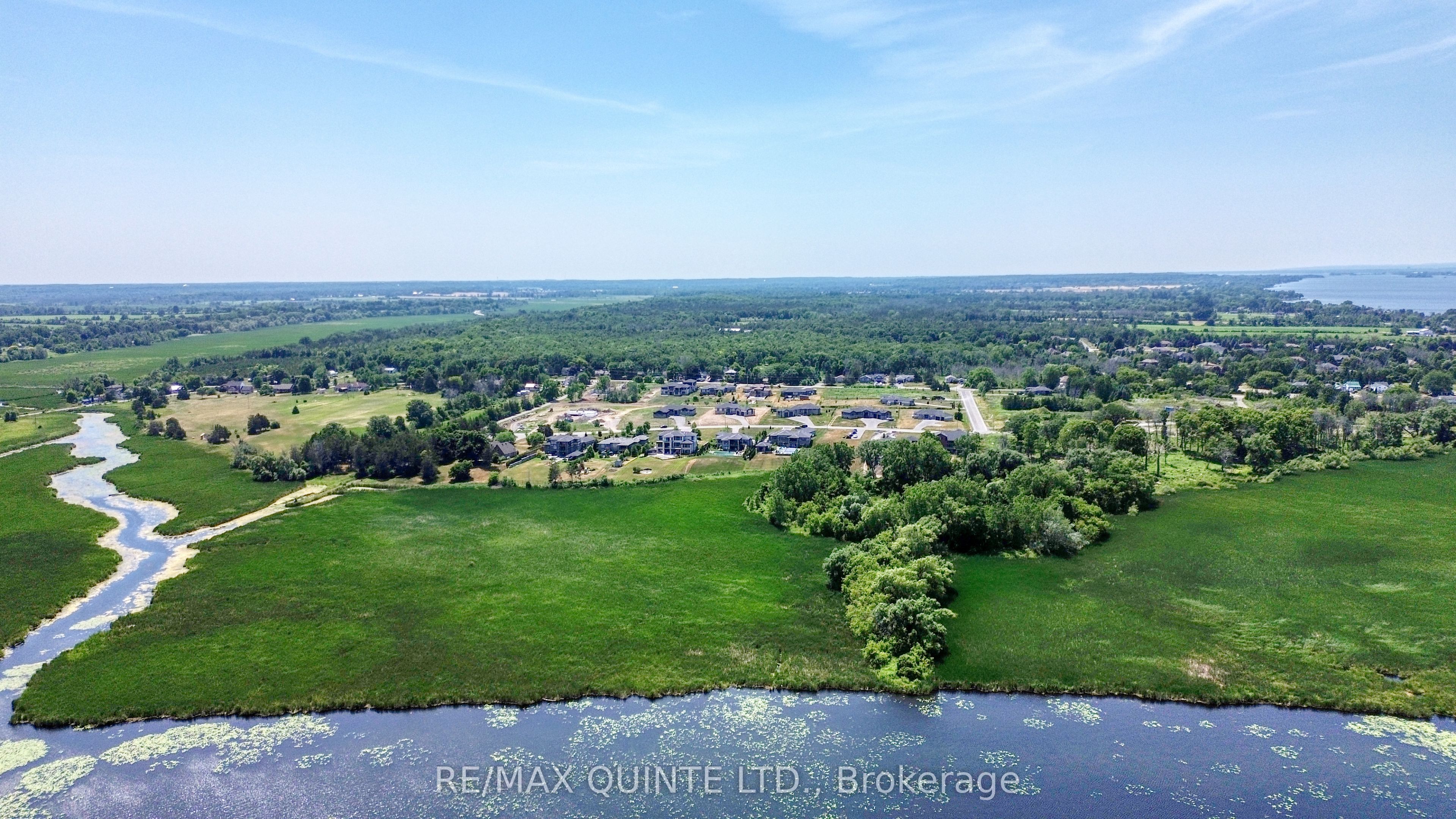 25 Leaside Drive, Prince Edward County, ON K8N 4Z7 photo 4