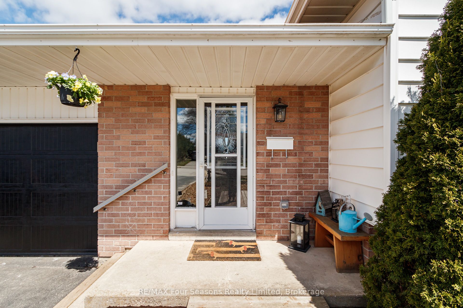 13 Clugston Drive, Grey Highlands, ON N0C 1H0 photo 4