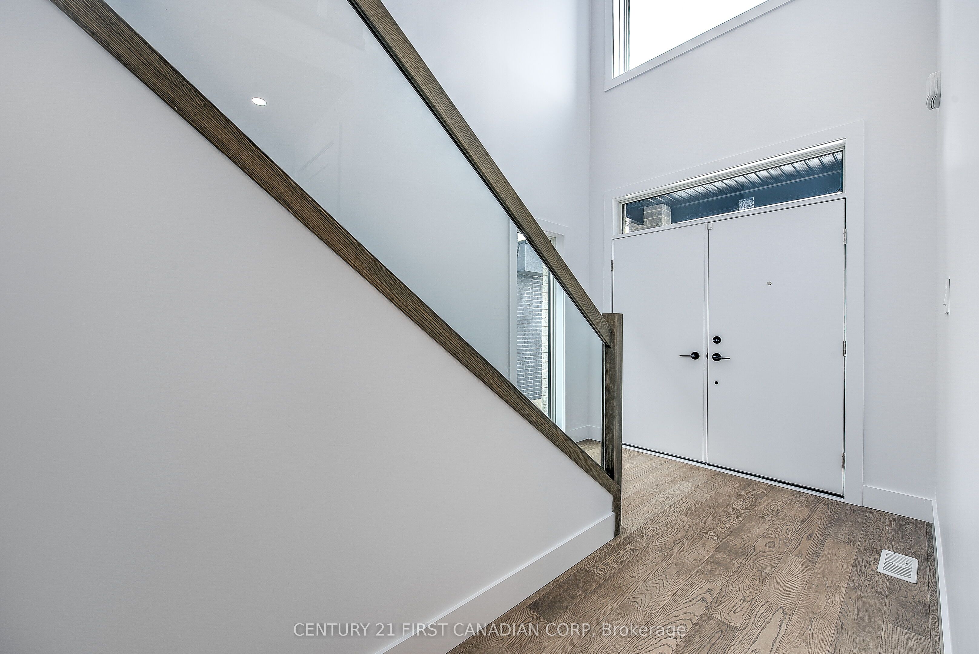 245 HESSELMAN Crescent, London South, ON N6M 0K3 photo 2