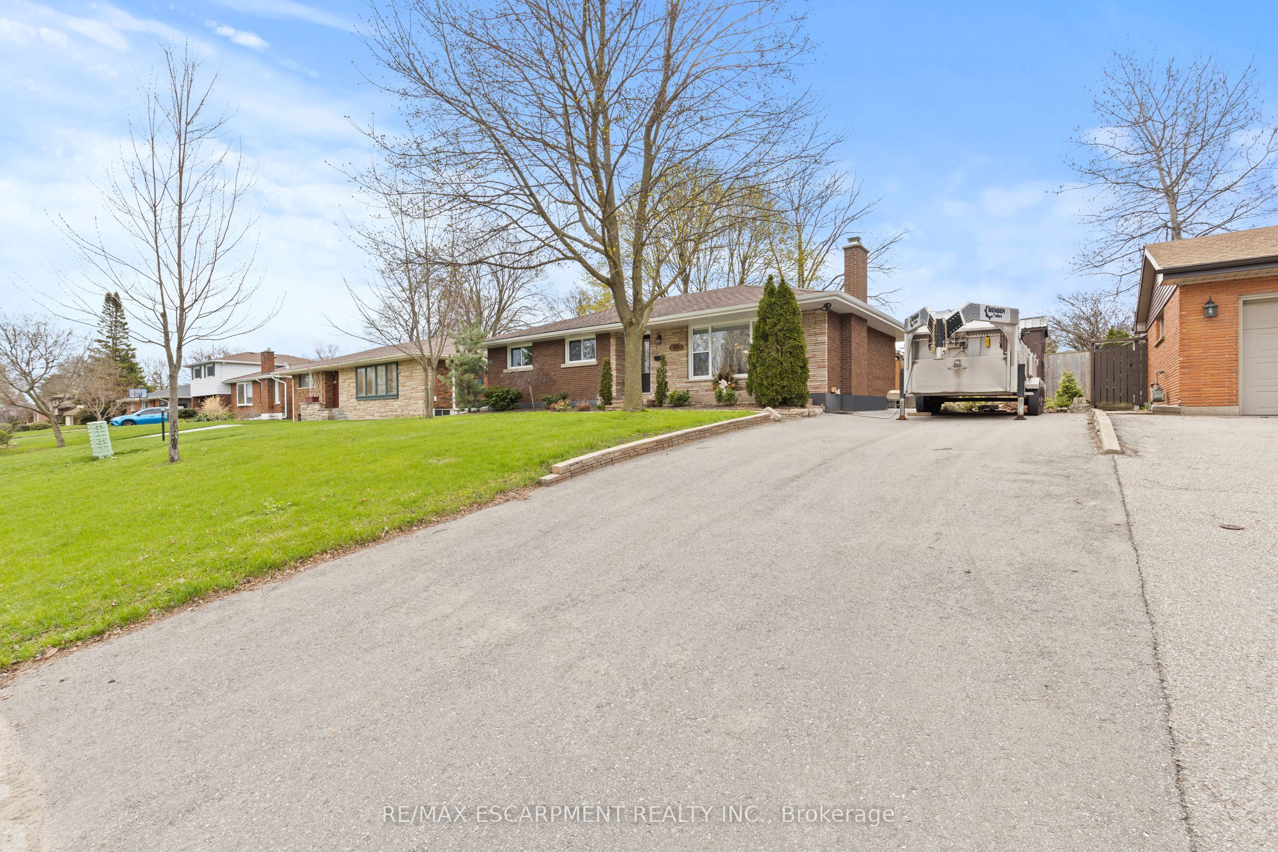 45 Driftwood Drive, Brantford, ON N3R 3K2 photo 2