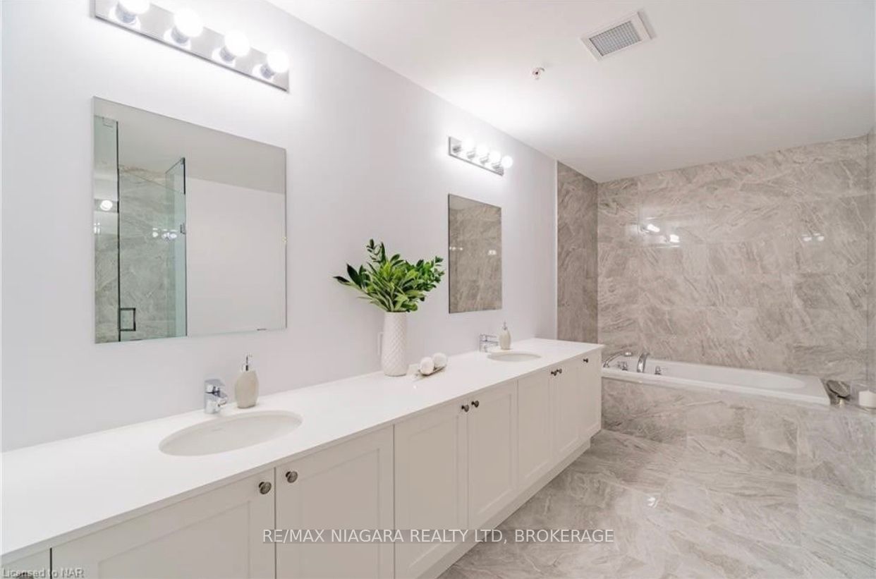 7711 Green Vista Gate PENTHOUSE #1001, Niagara Falls, ON L2H 1R1 photo 5