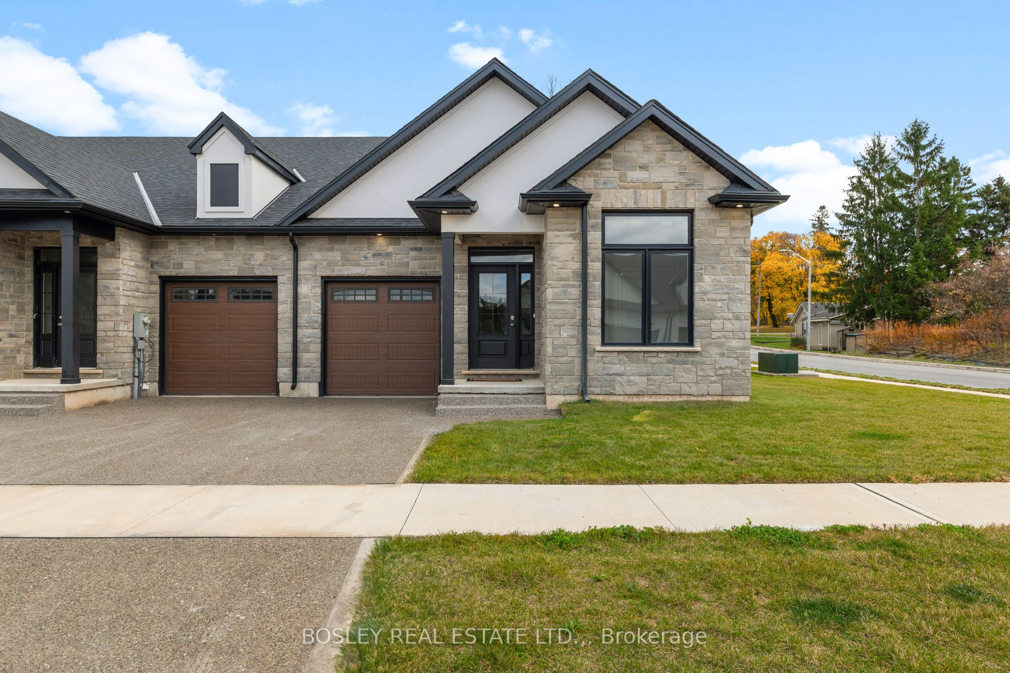 512 Royal Ridge Drive, Fort Erie, ON L0S 1N0