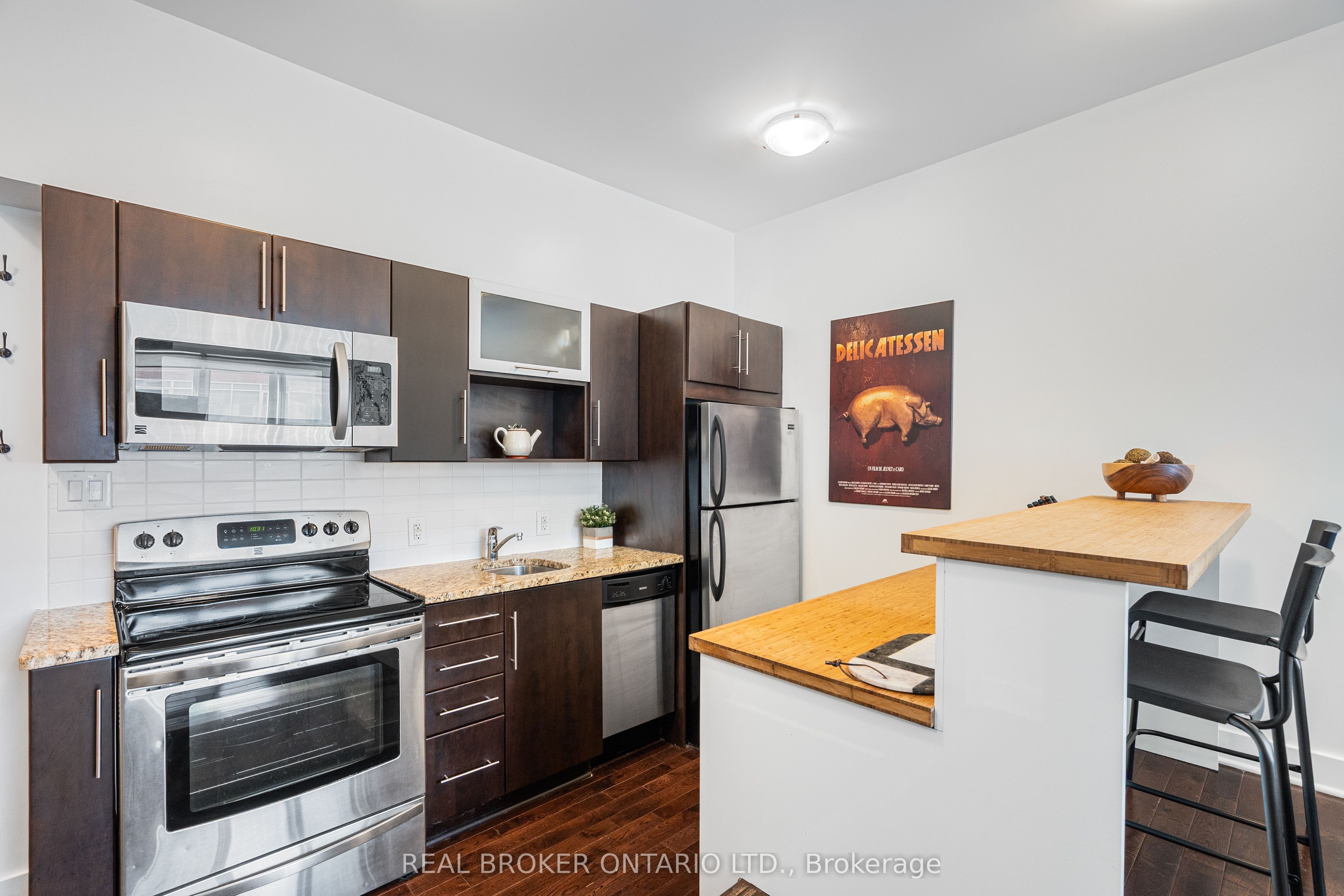 360 Cumberland Street 102, Lower Town - Sandy Hill, ON K1N 0B1 photo 5