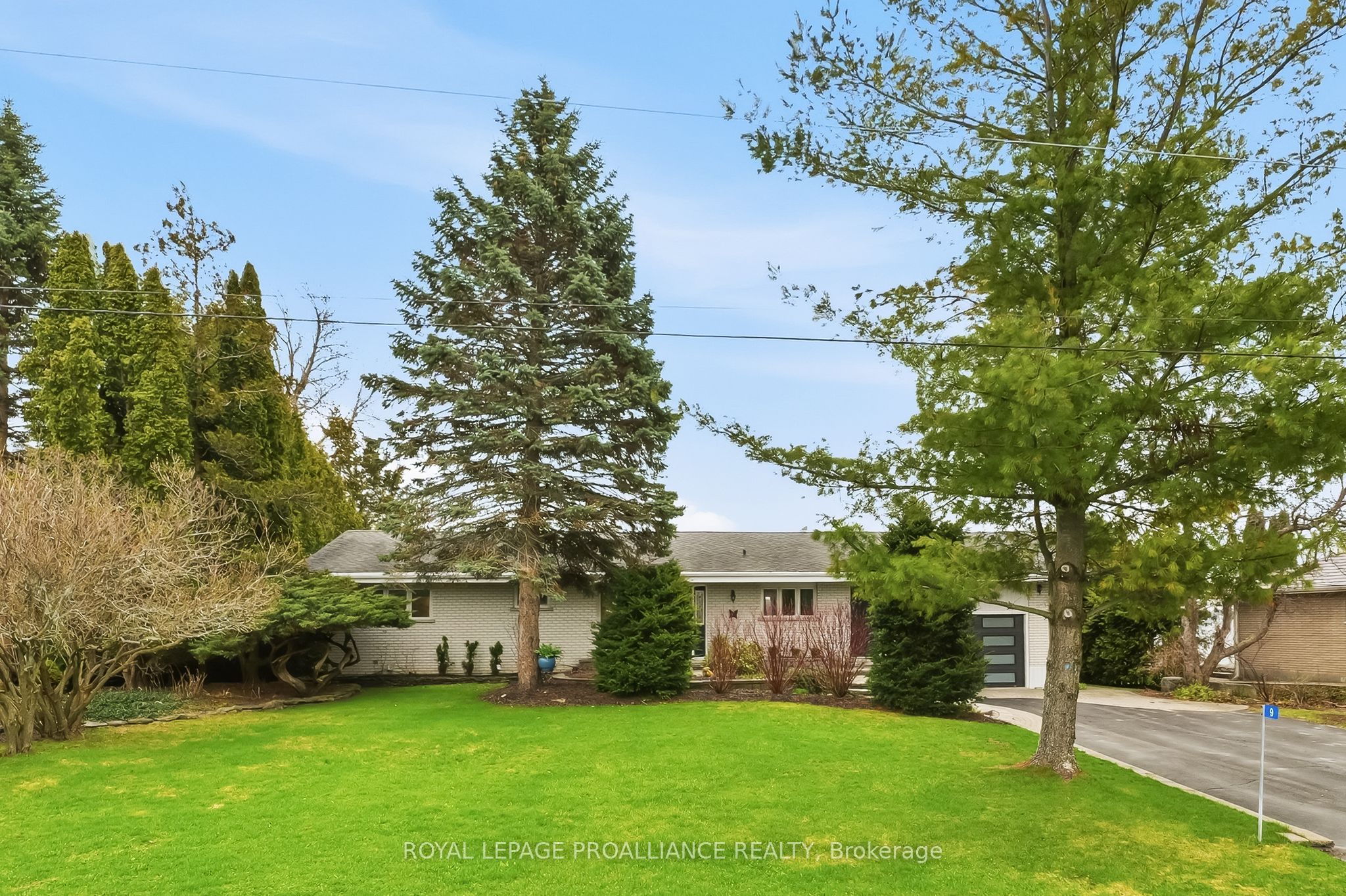9 Dorthy Drive, Quinte West, ON K8V 5P5 photo 4
