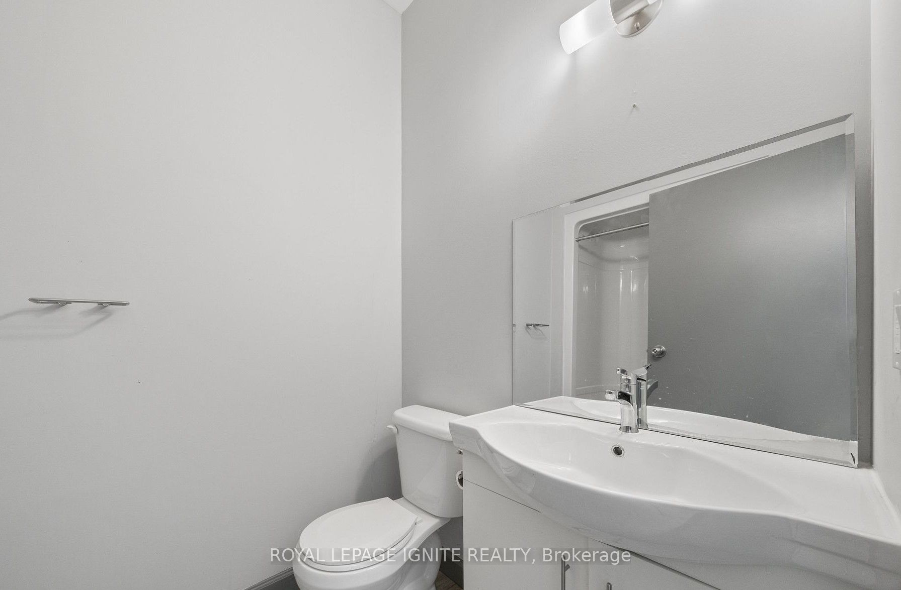 77 Leland Street 102, Hamilton, ON L8S 3A1 photo 4