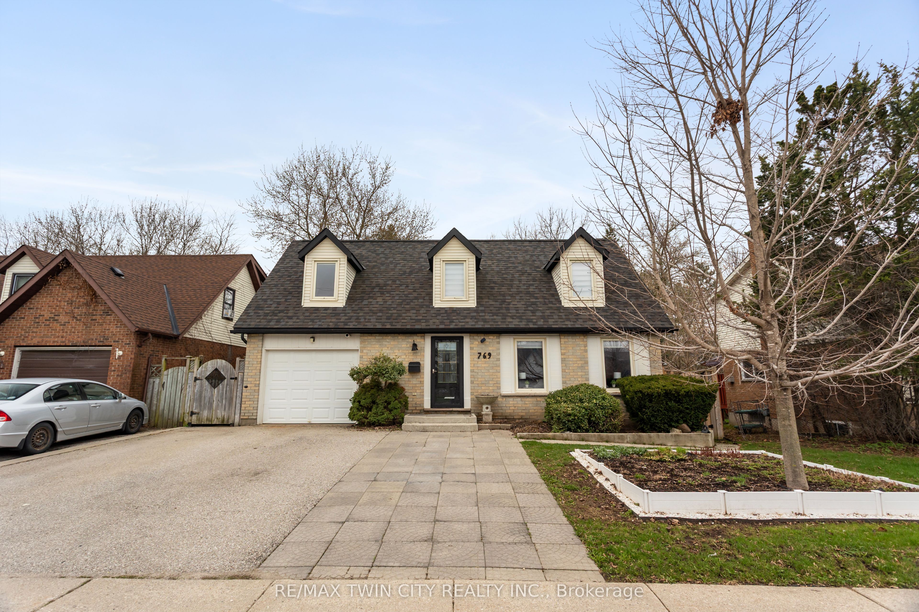 769 Scottsdale Drive, Guelph, ON N1G 3N7