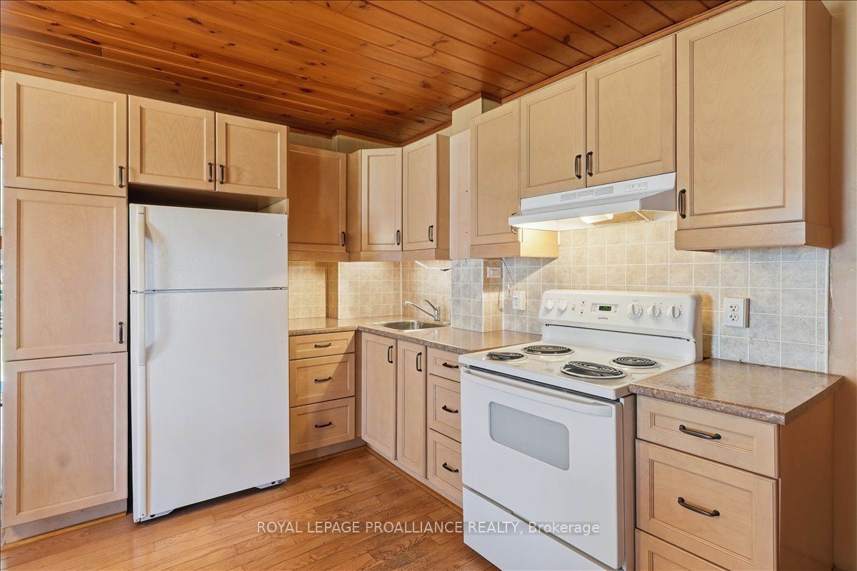211 Colborne Street, Tweed, ON K0K 3J0 photo 4
