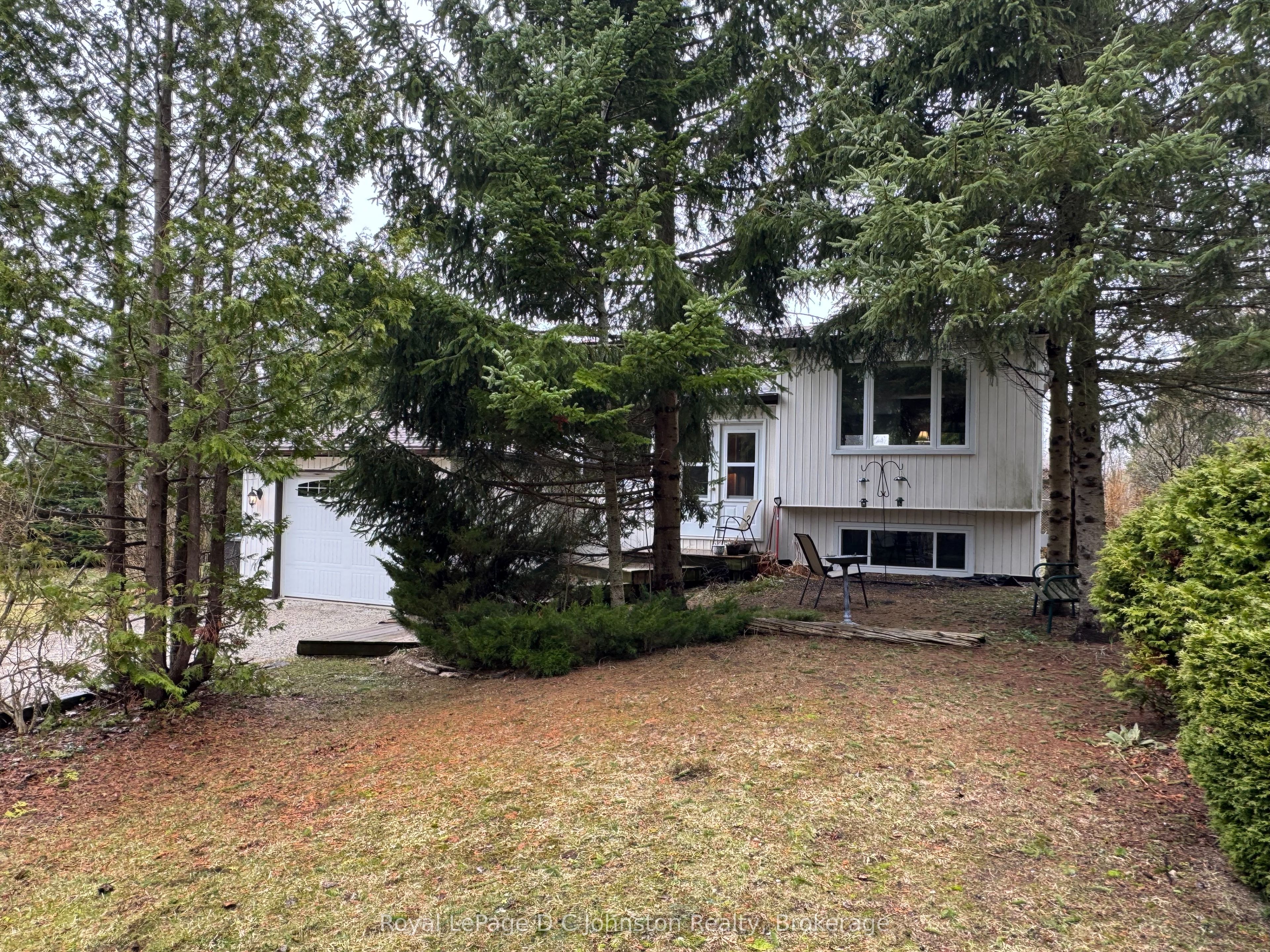 373 Carlisle Street, Saugeen Shores, ON N0H 2L0
