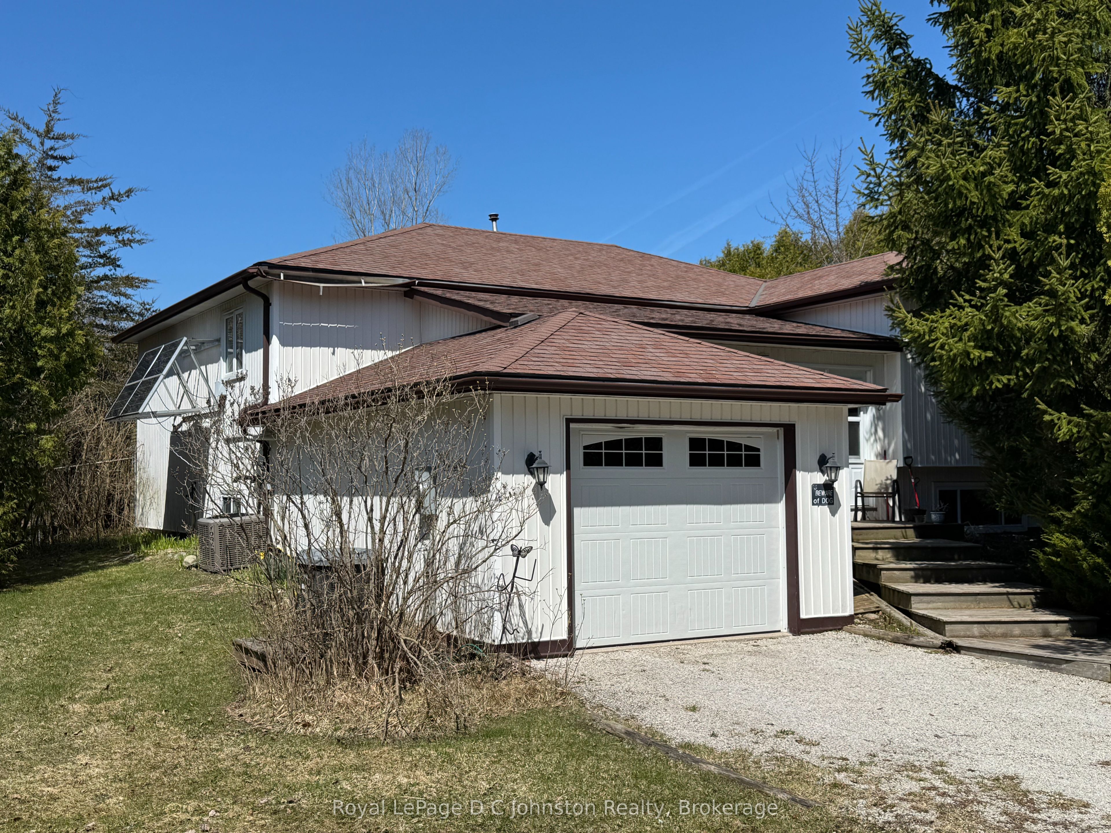 373 Carlisle Street, Saugeen Shores, ON N0H 2L0 photo 2