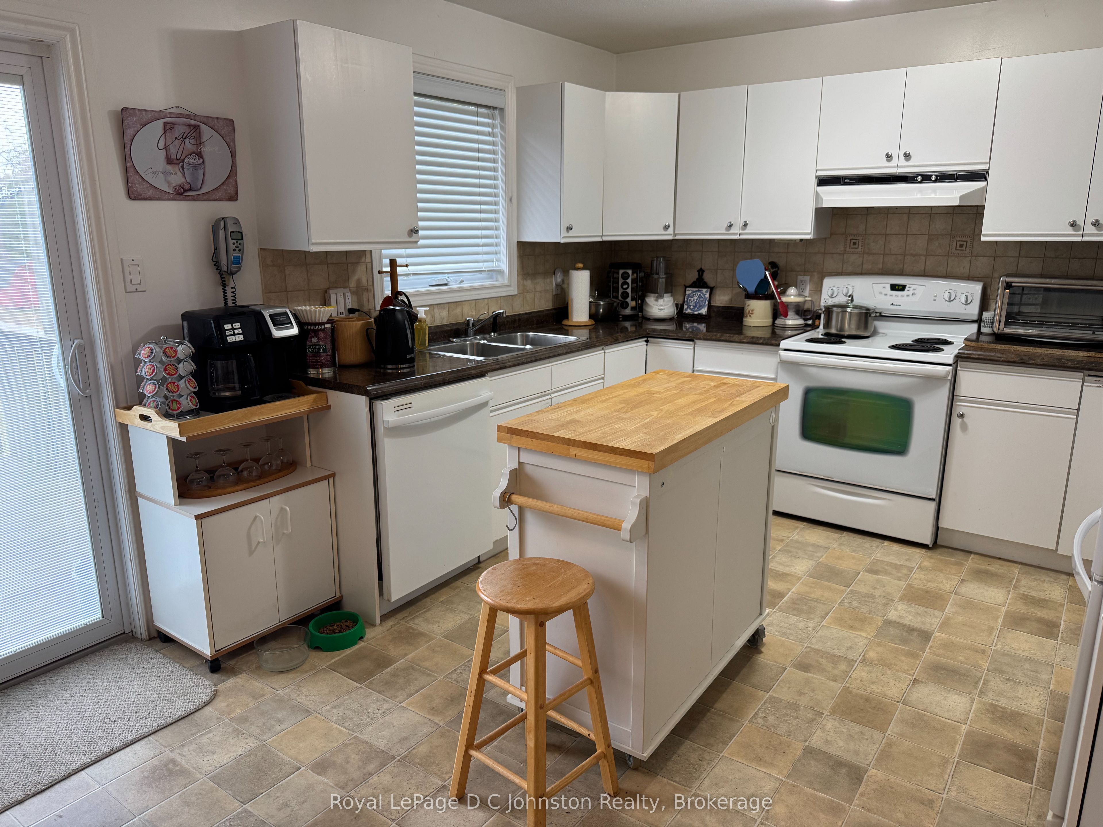 373 Carlisle Street, Saugeen Shores, ON N0H 2L0 photo 4