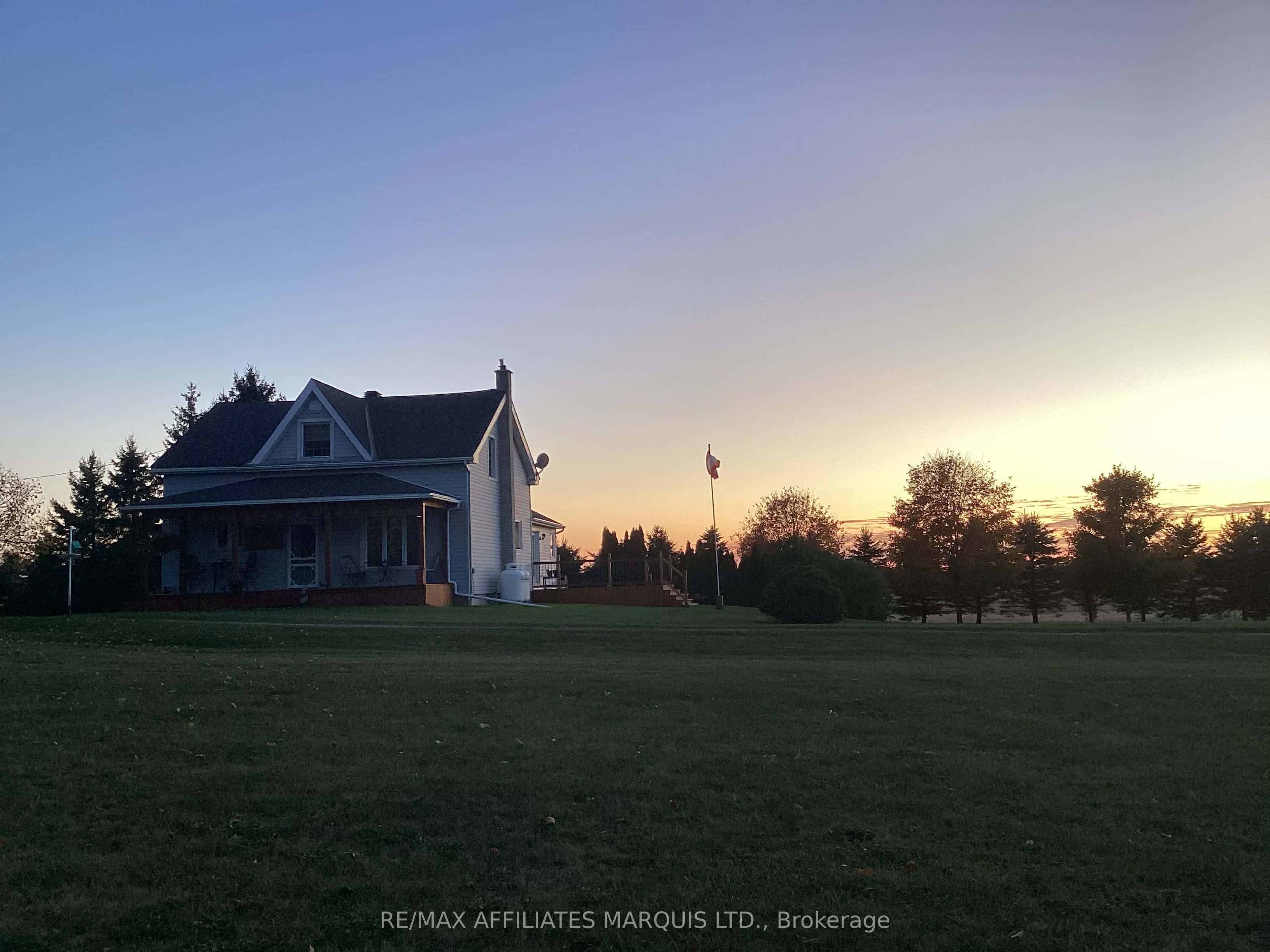 18604 McGillivray Road, South Glengarry, ON K0C 1S0 photo 2