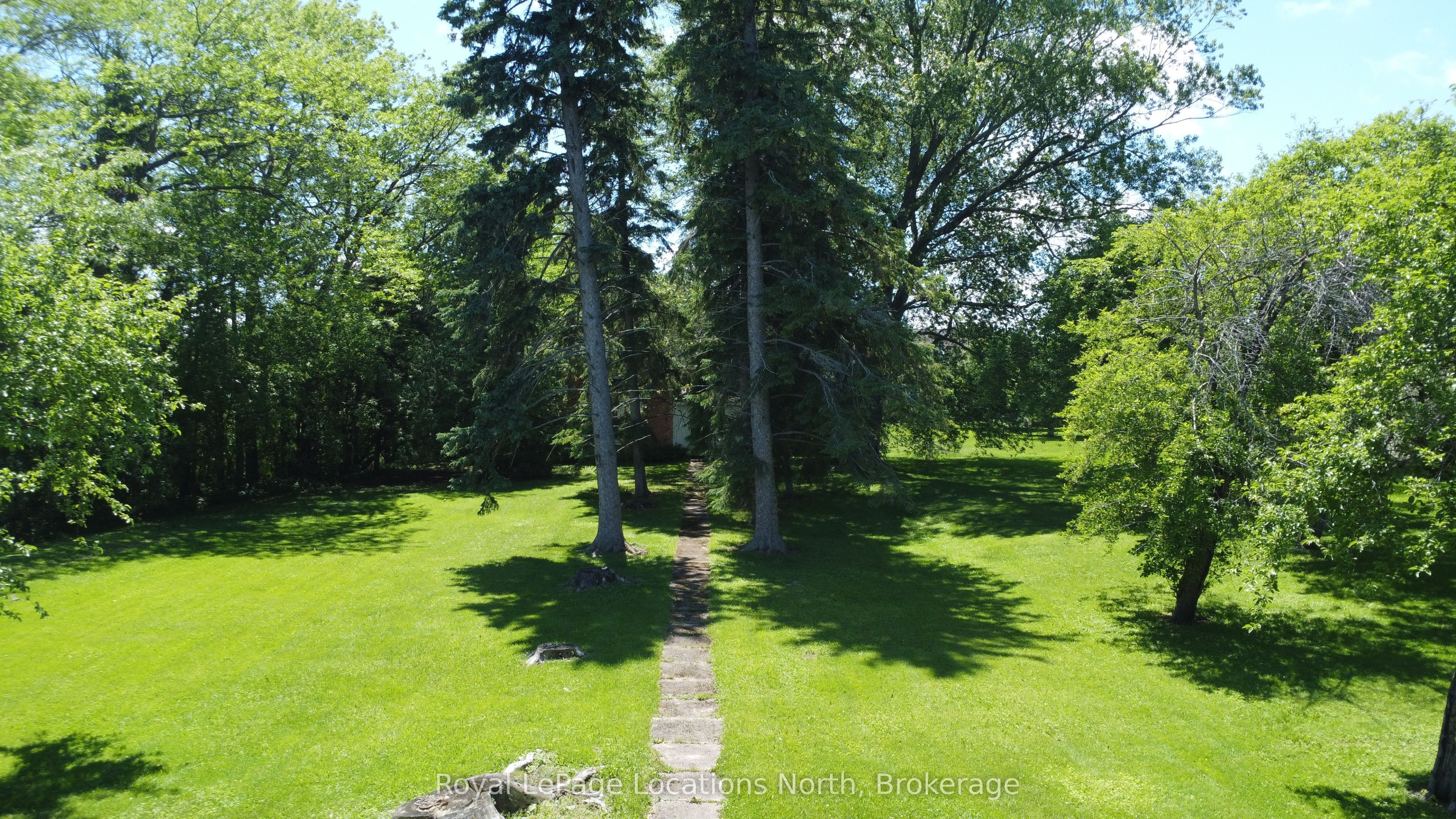 43 Alfred Street E, Blue Mountains, ON N0H 2P0 photo 3