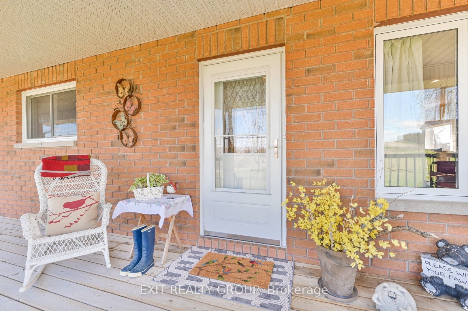 1690 Wallbridge Loyalist Road, Quinte West, ON K8N 4Z5 photo 4