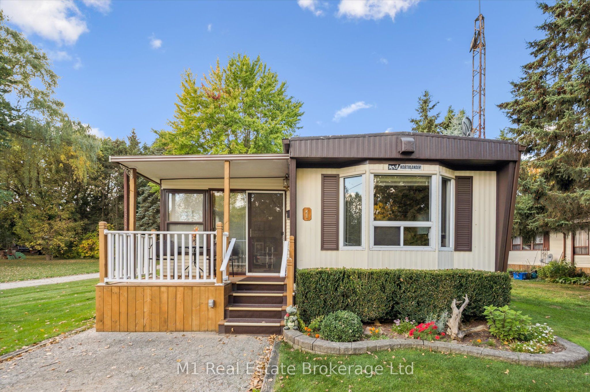 1 Grand Vista Drive, Wellington North, ON N0G 2L0