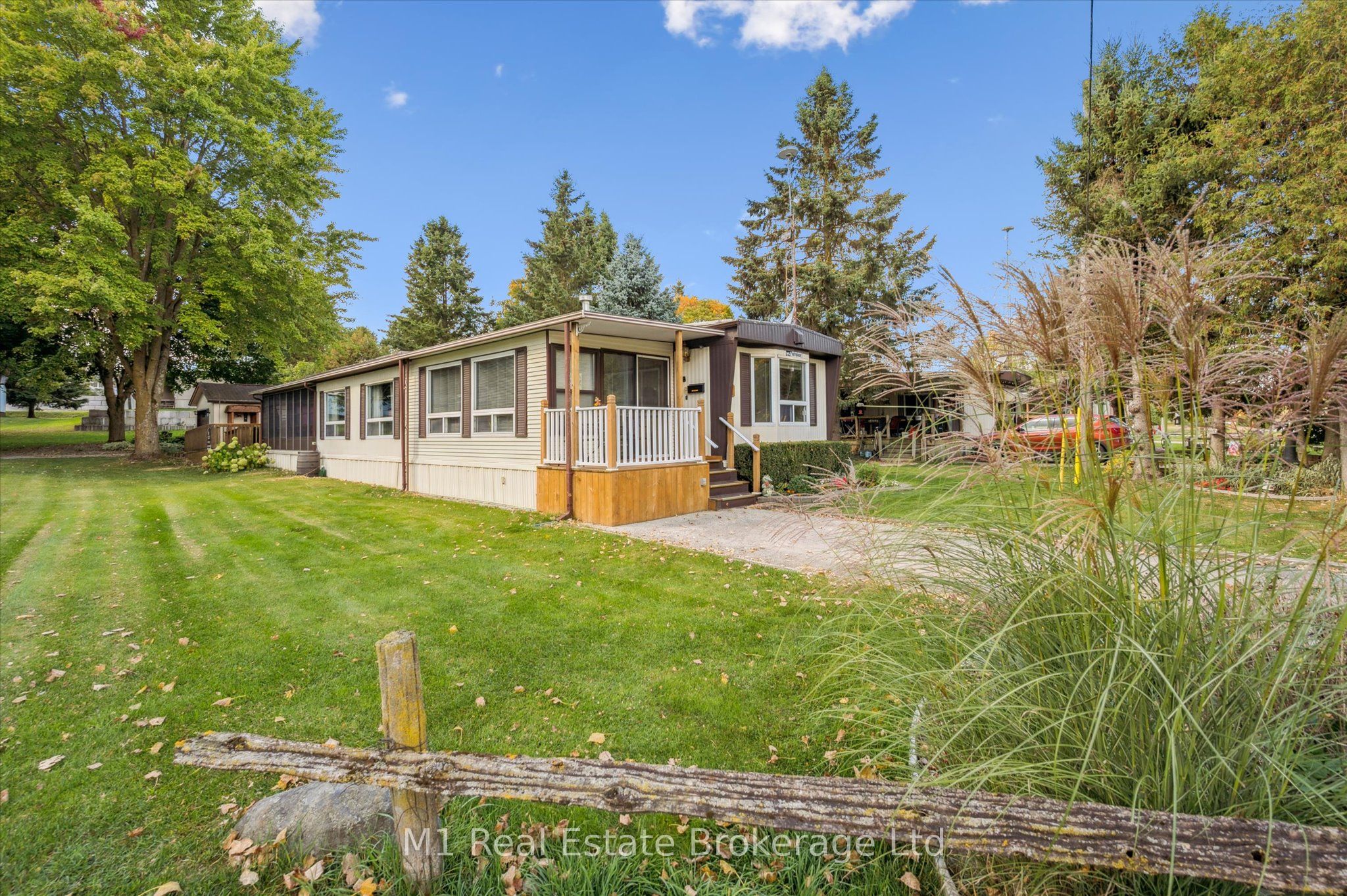 1 Grand Vista Drive, Wellington North, ON N0G 2L0 photo 2