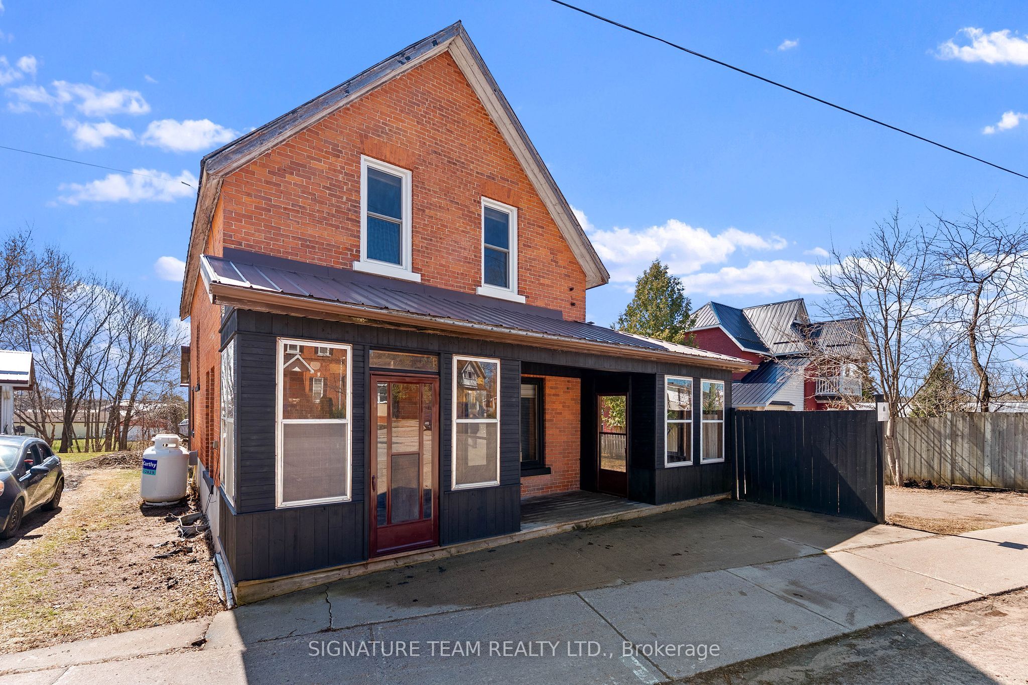 23 Main Street, Whitewater Region, ON K0J 1K0 photo 3