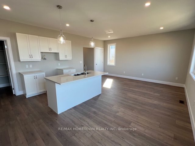 1013 Dobbie Street, Brockville, ON K6V 7N1 photo 4